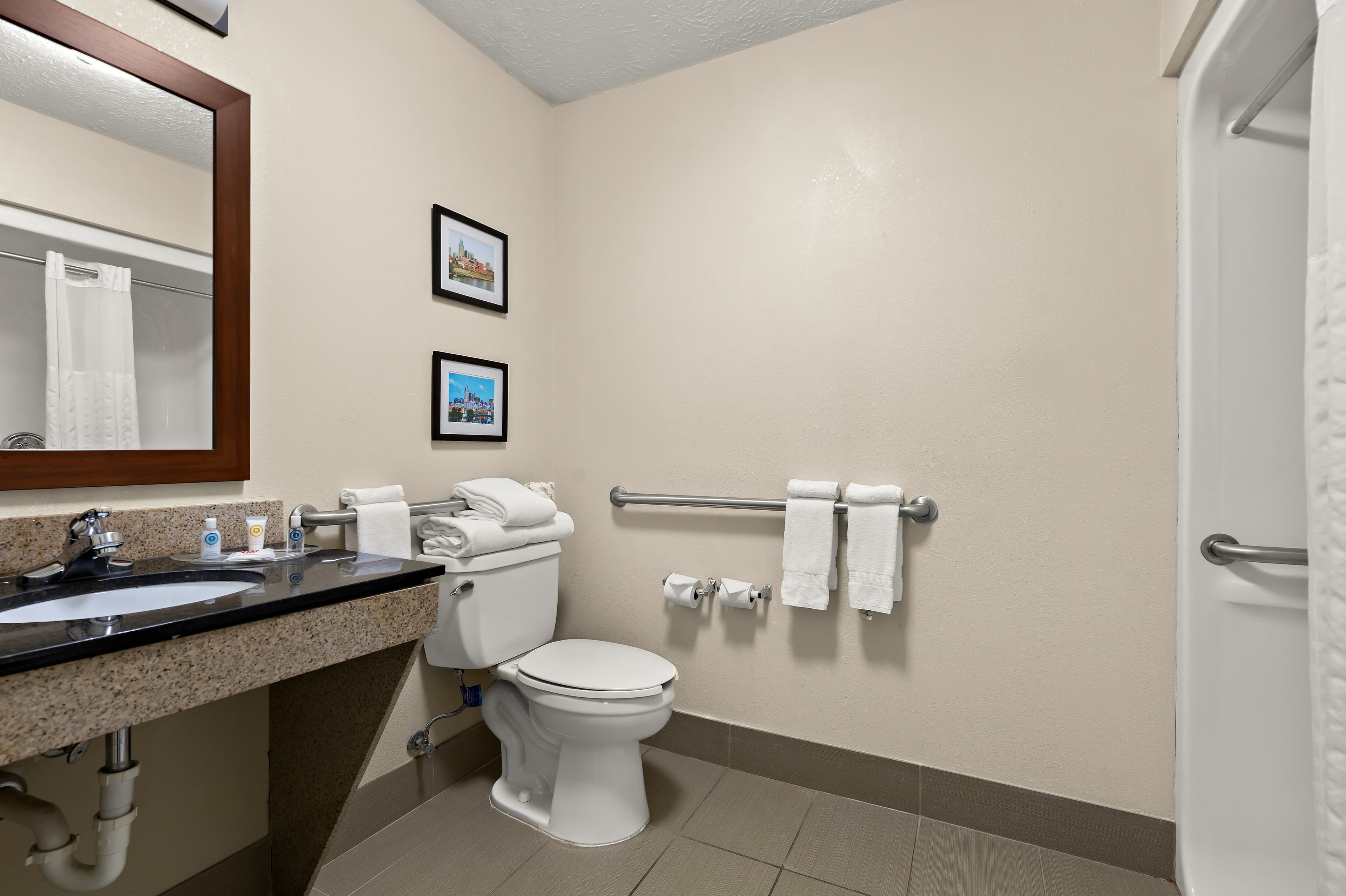 Comfort Suites Nashville near Percy Priest Lake - Image 5