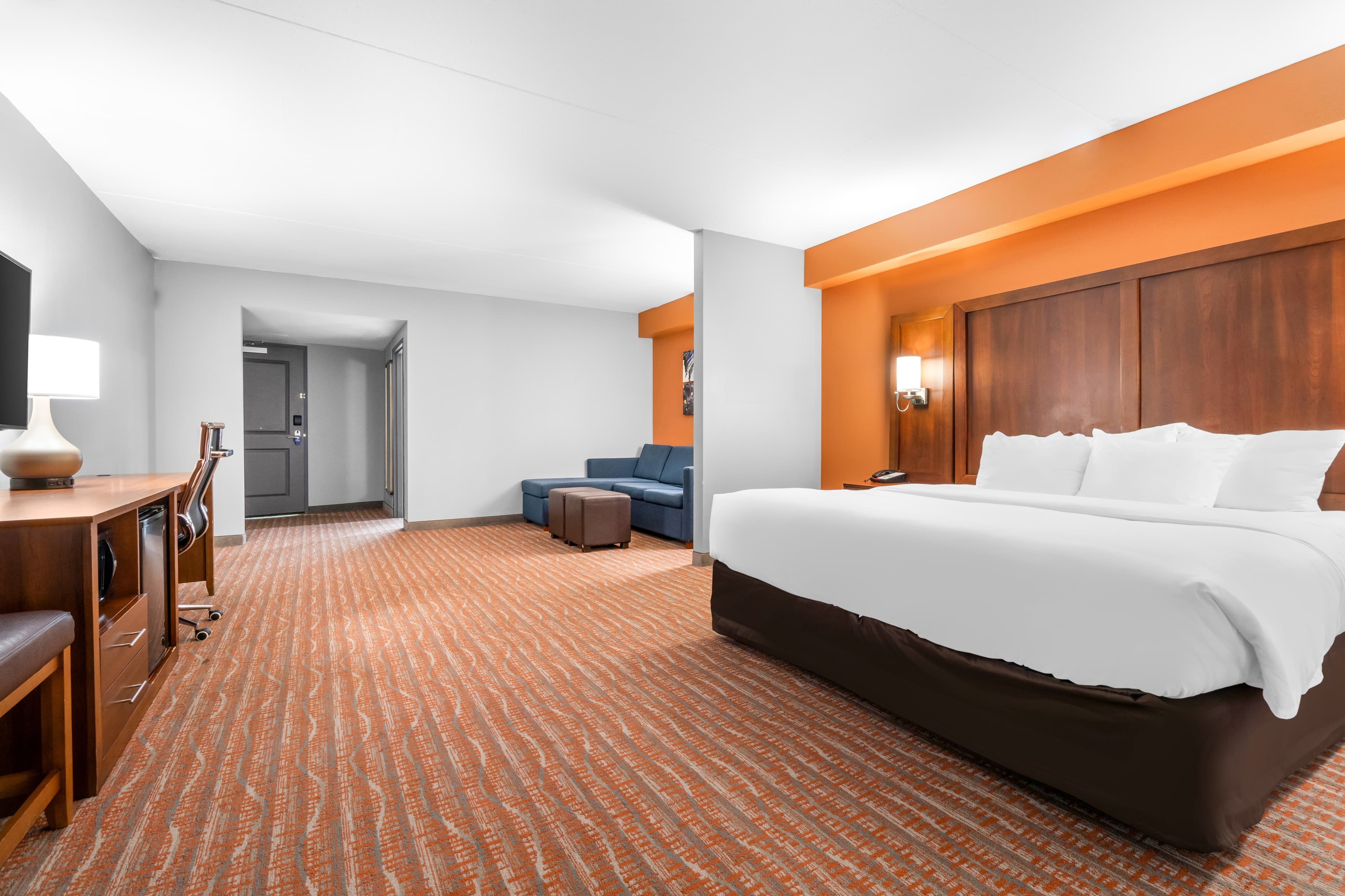 Comfort Suites Jackson I-40 - Image 3