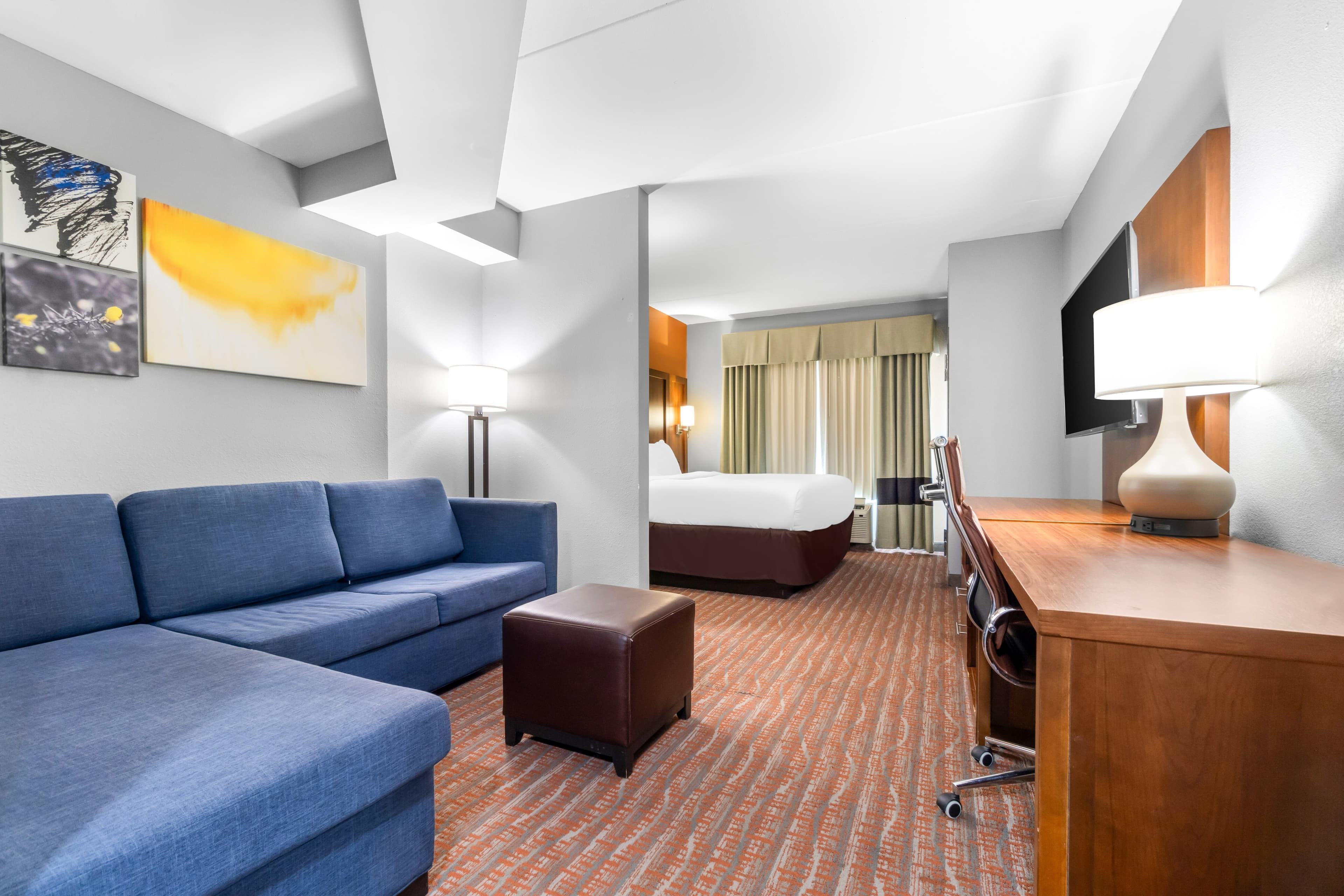 Comfort Suites Jackson I-40 — 13