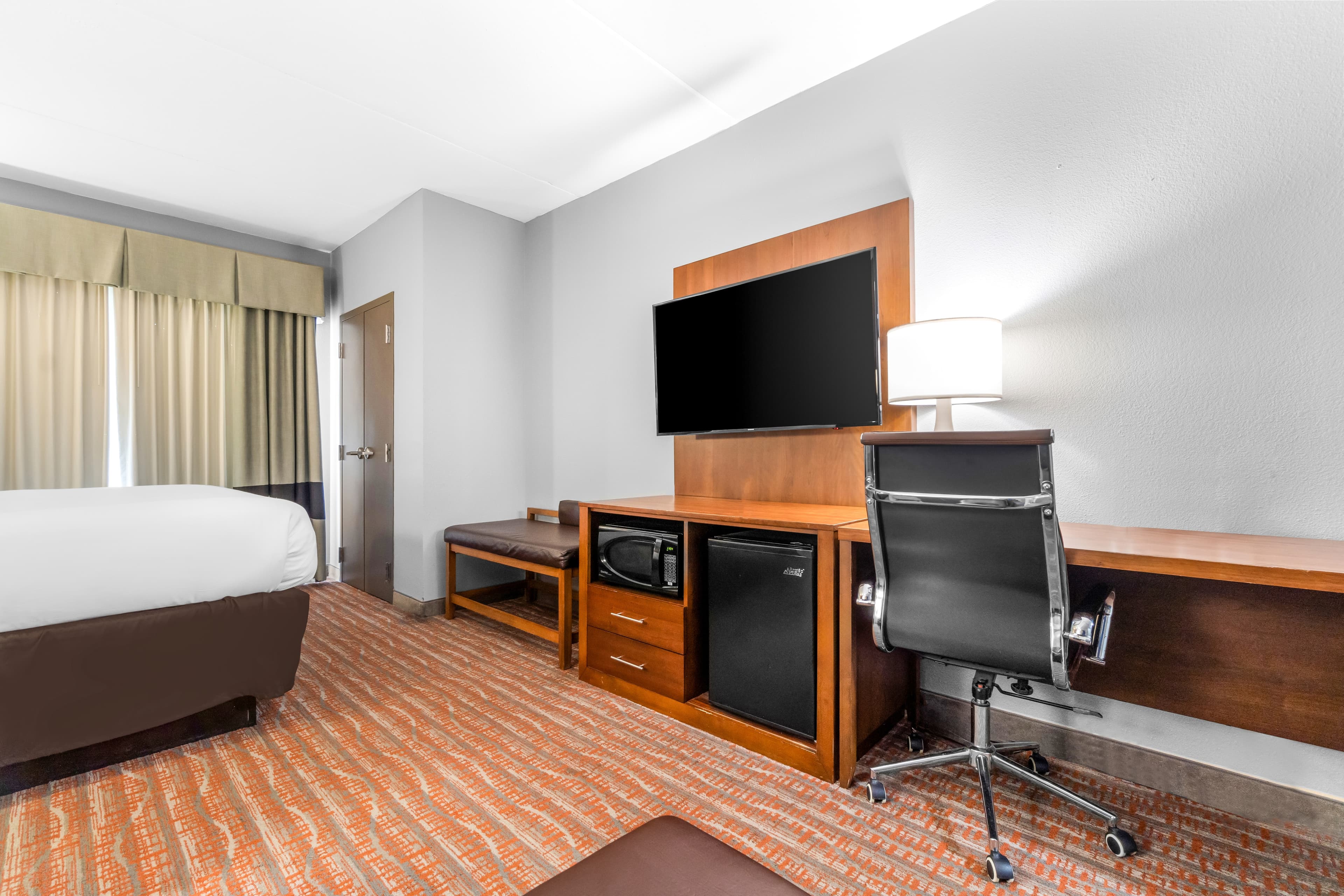 Comfort Suites Jackson I-40 — 14