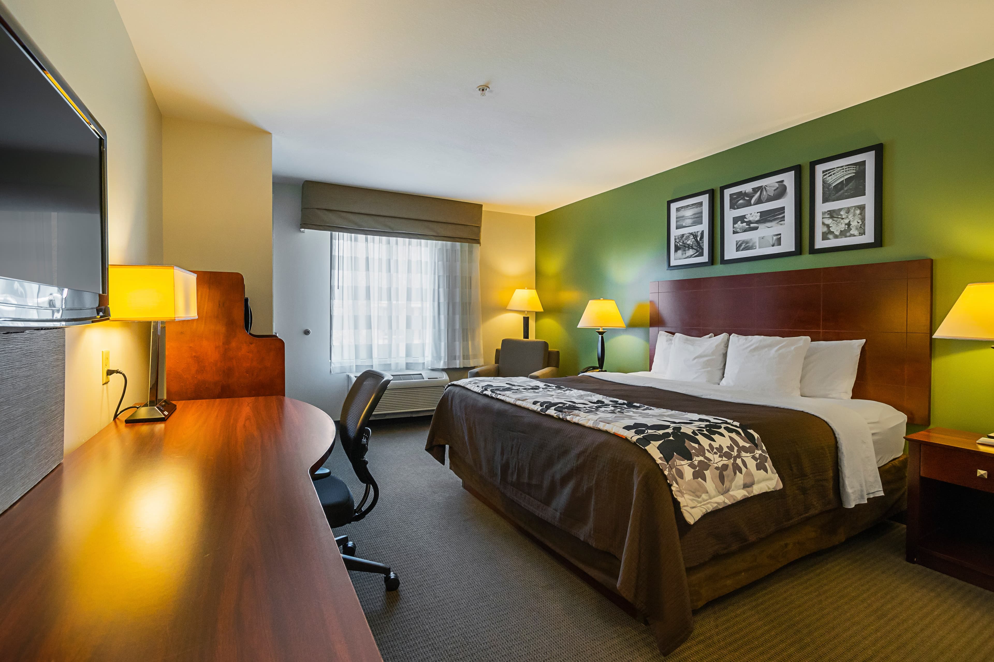 Sleep Inn & Suites Manchester near Arnold AFB - Image 2