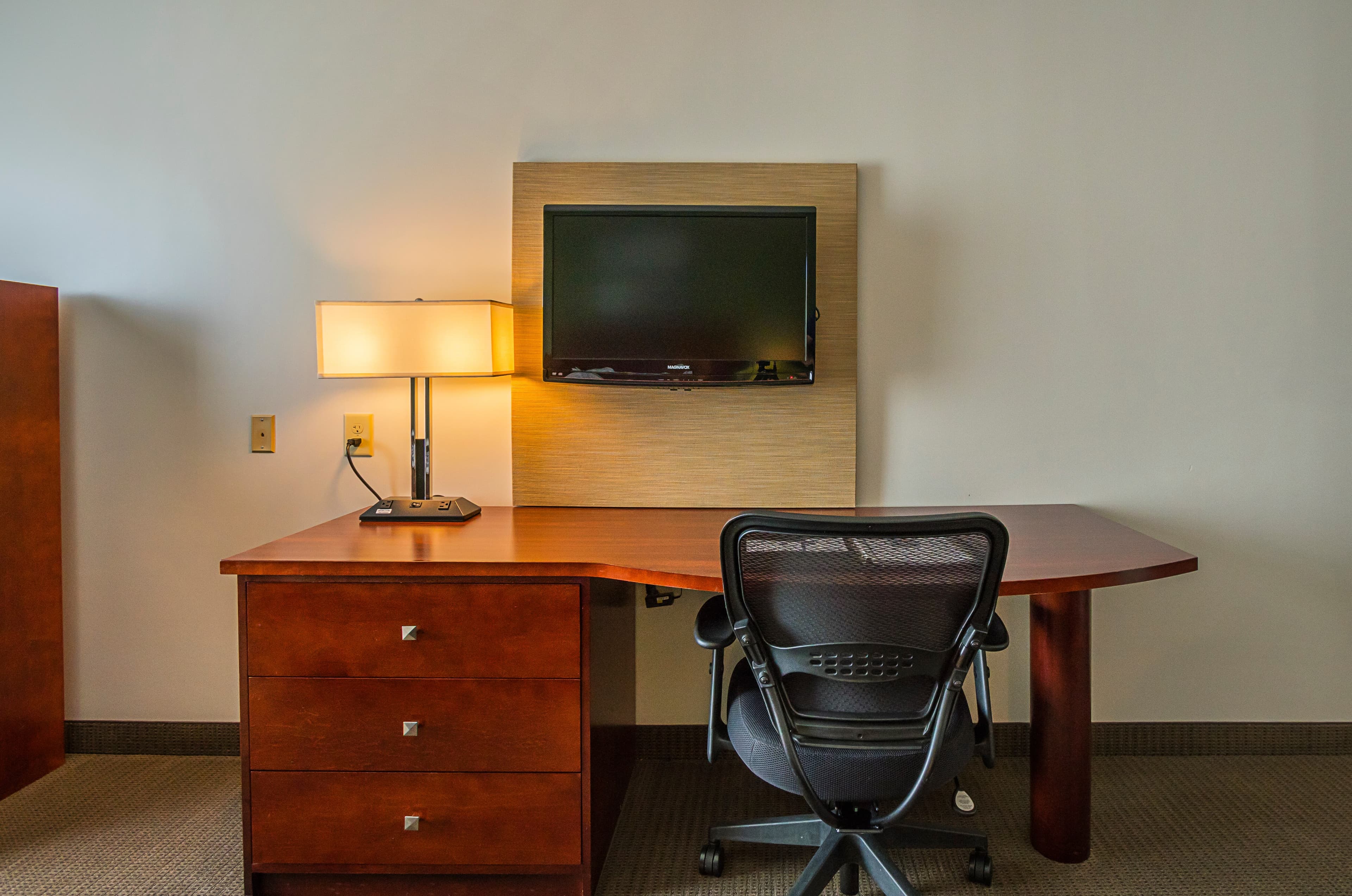 Sleep Inn & Suites Manchester near Arnold AFB — 27