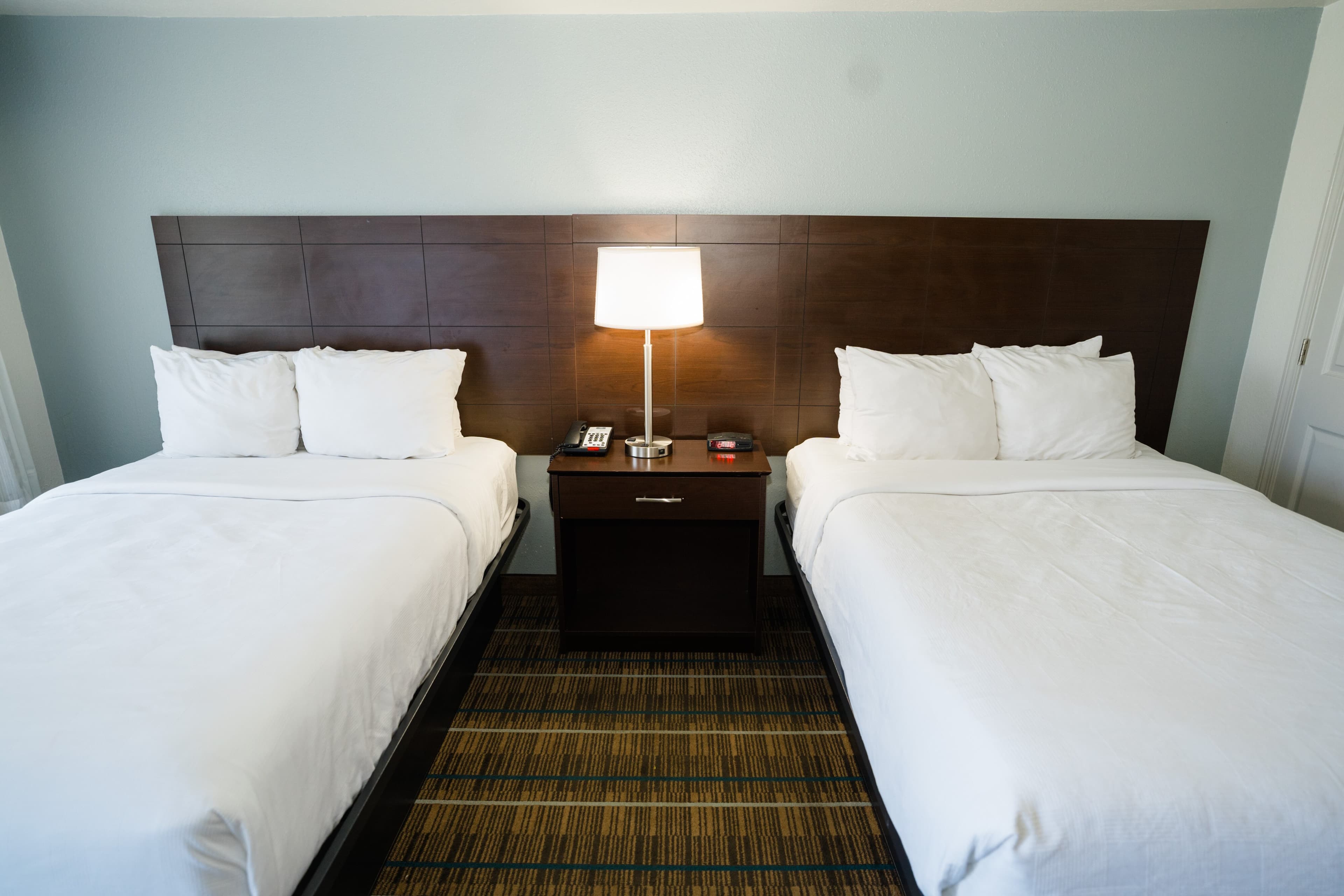MainStay Suites Knoxville North I-75 - Image 2