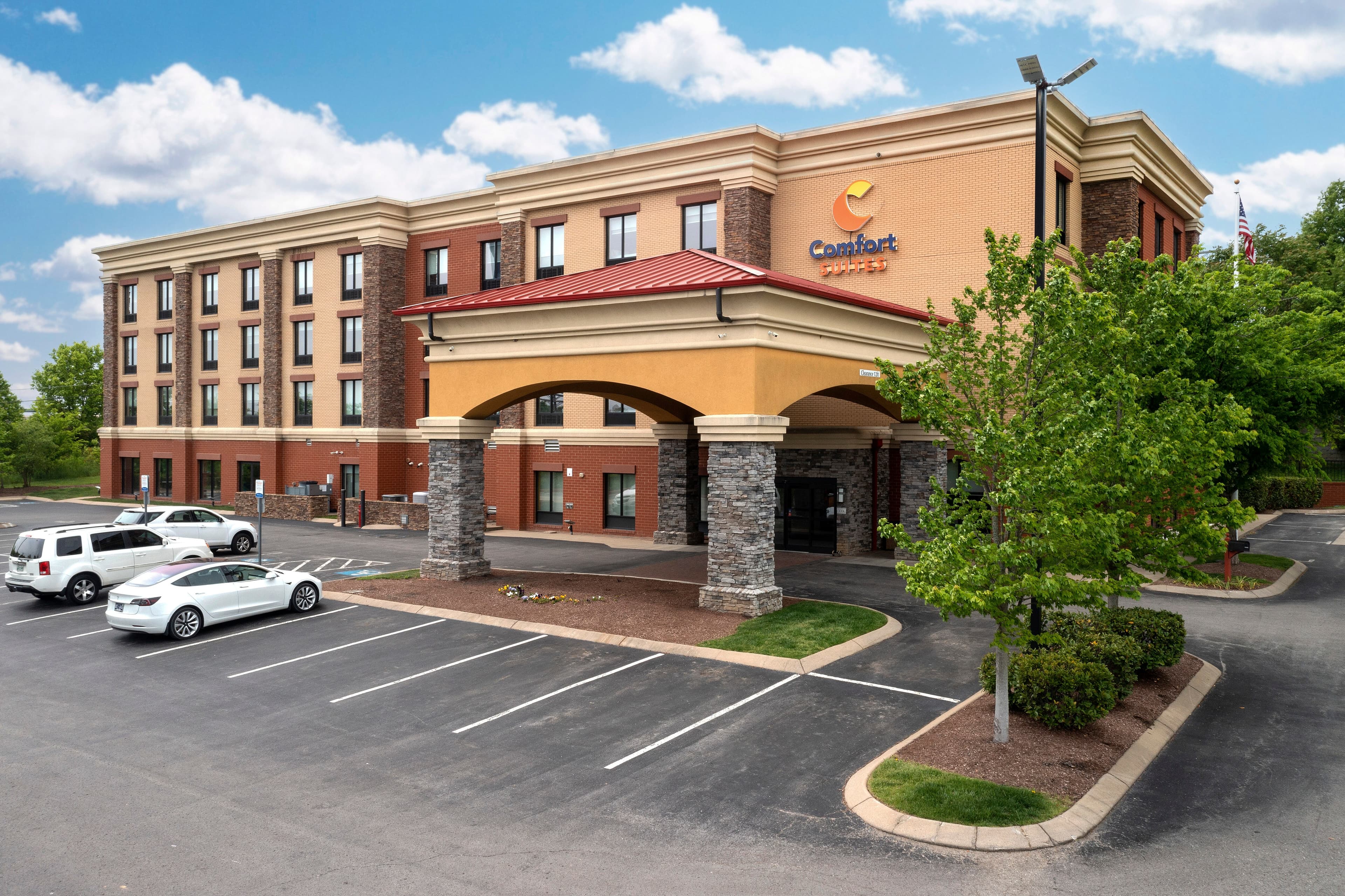 Comfort Suites Mt. Juliet-Nashville Area - Image 1