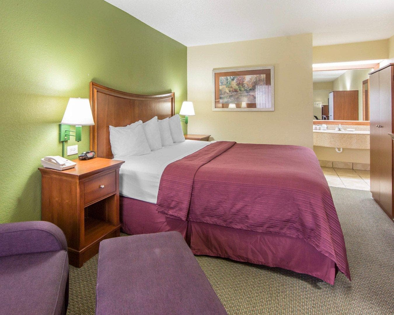 Quality Inn Merchants Drive - Image 4