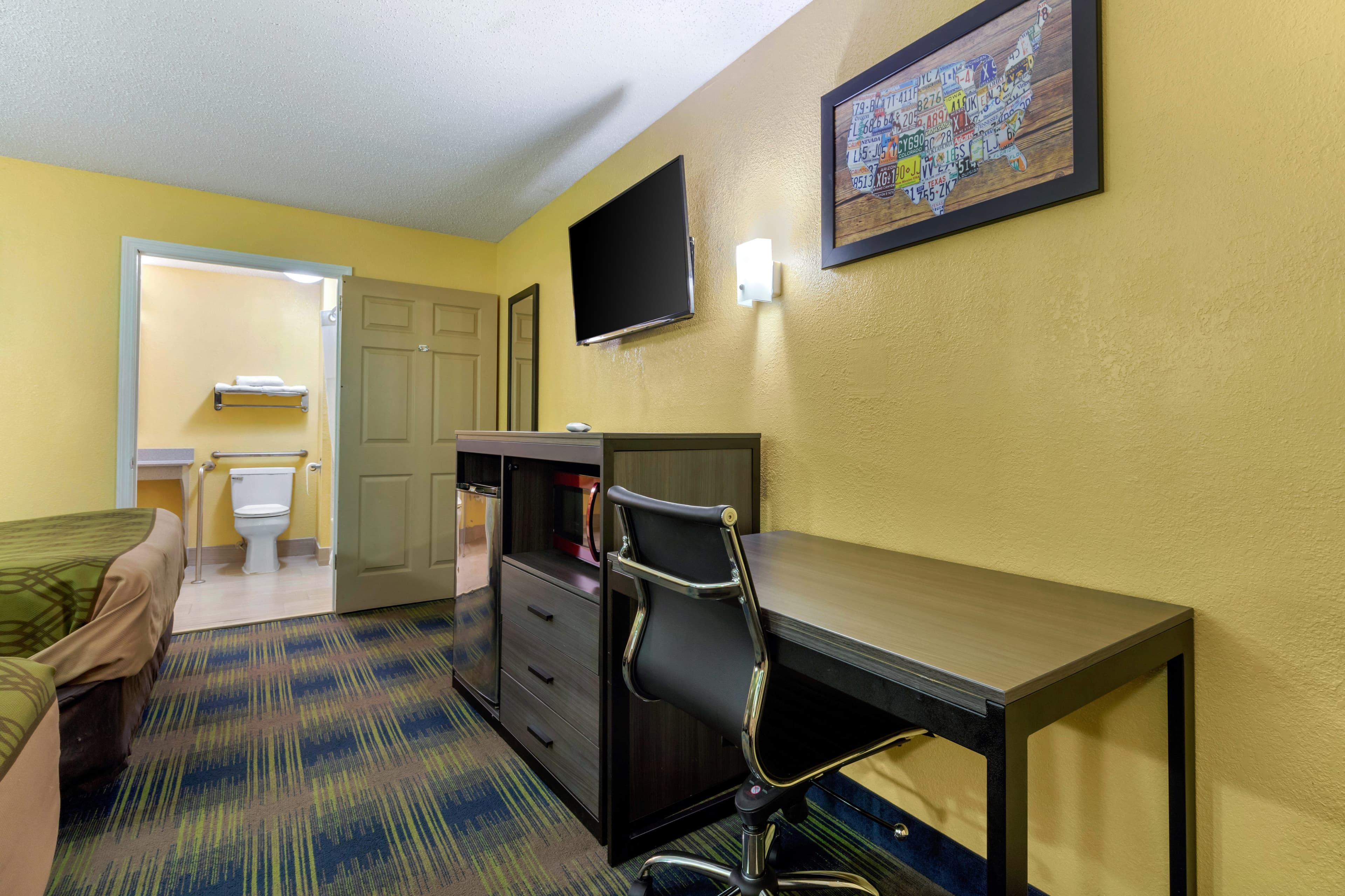 Econo Lodge Nashville near Percy Priest Lake — 3