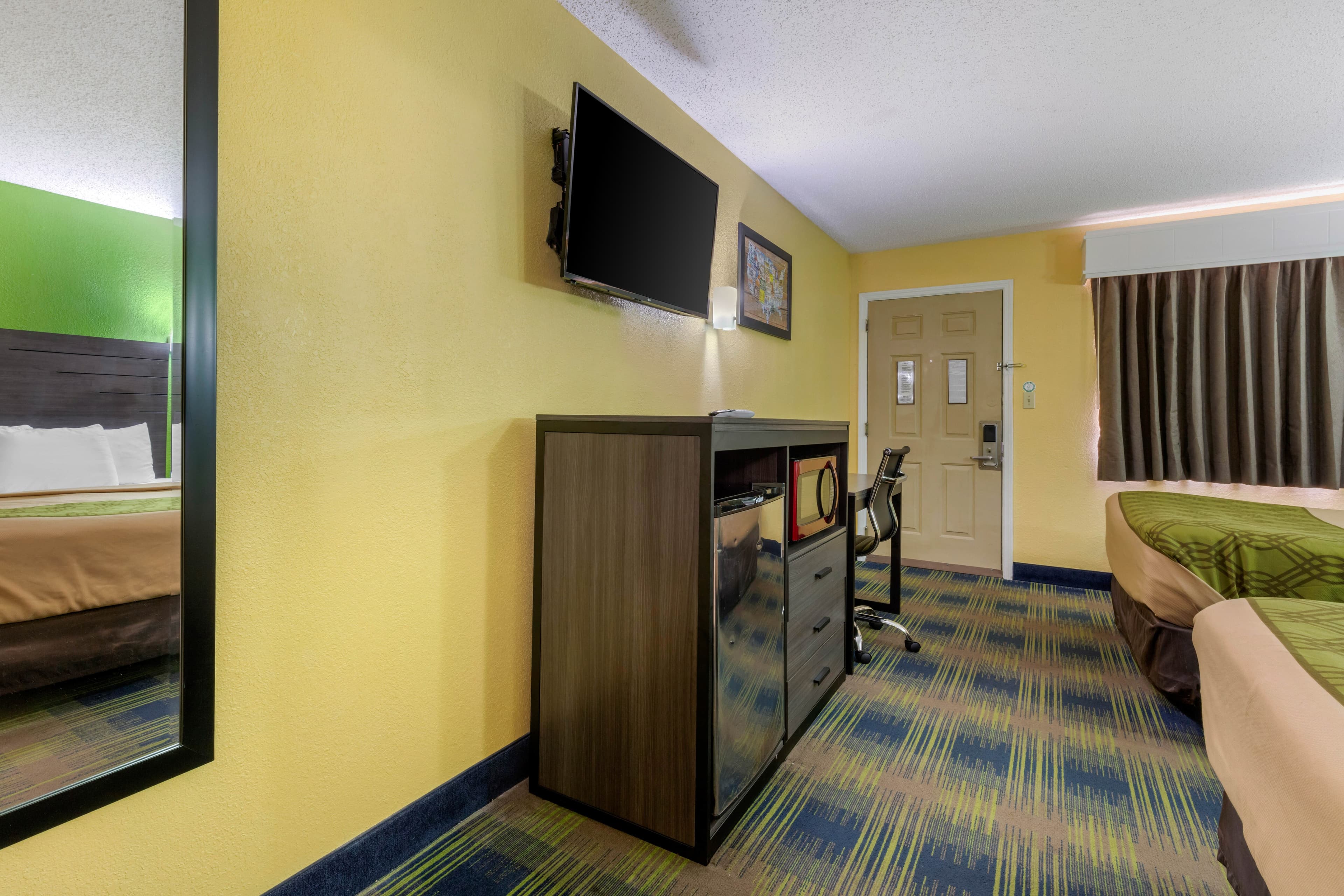 Econo Lodge Nashville near Percy Priest Lake — 5
