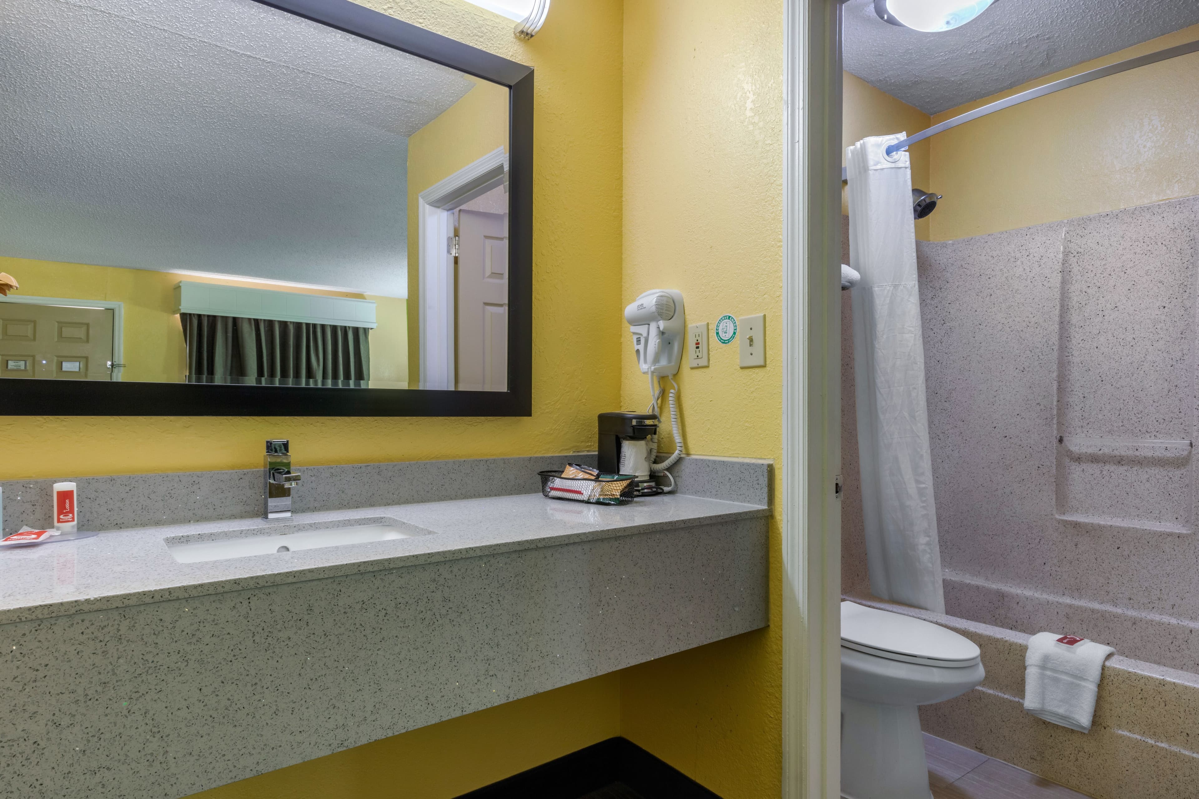 Econo Lodge Nashville near Percy Priest Lake — 16