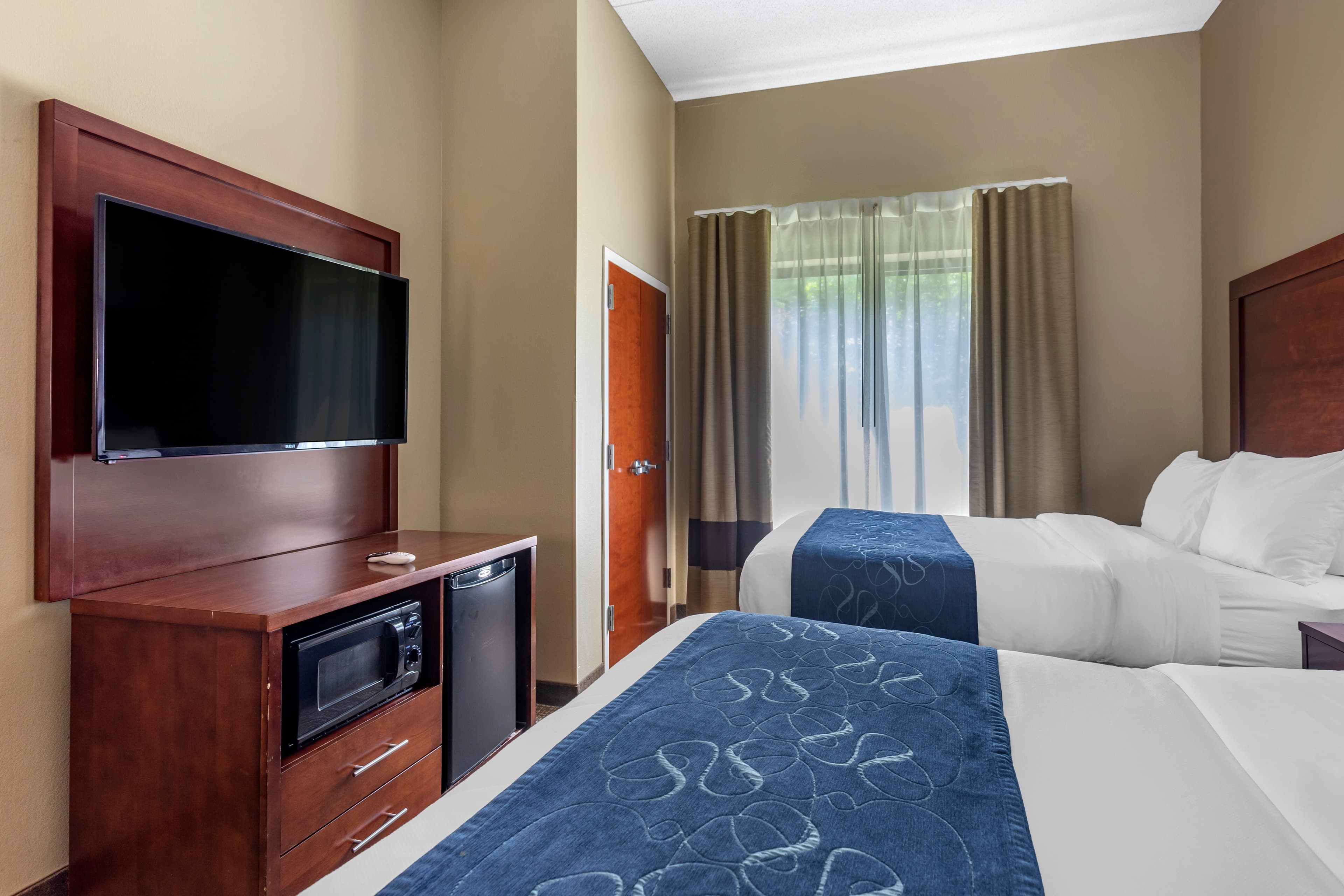 Comfort Suites Manchester near Arnold AFB — 12