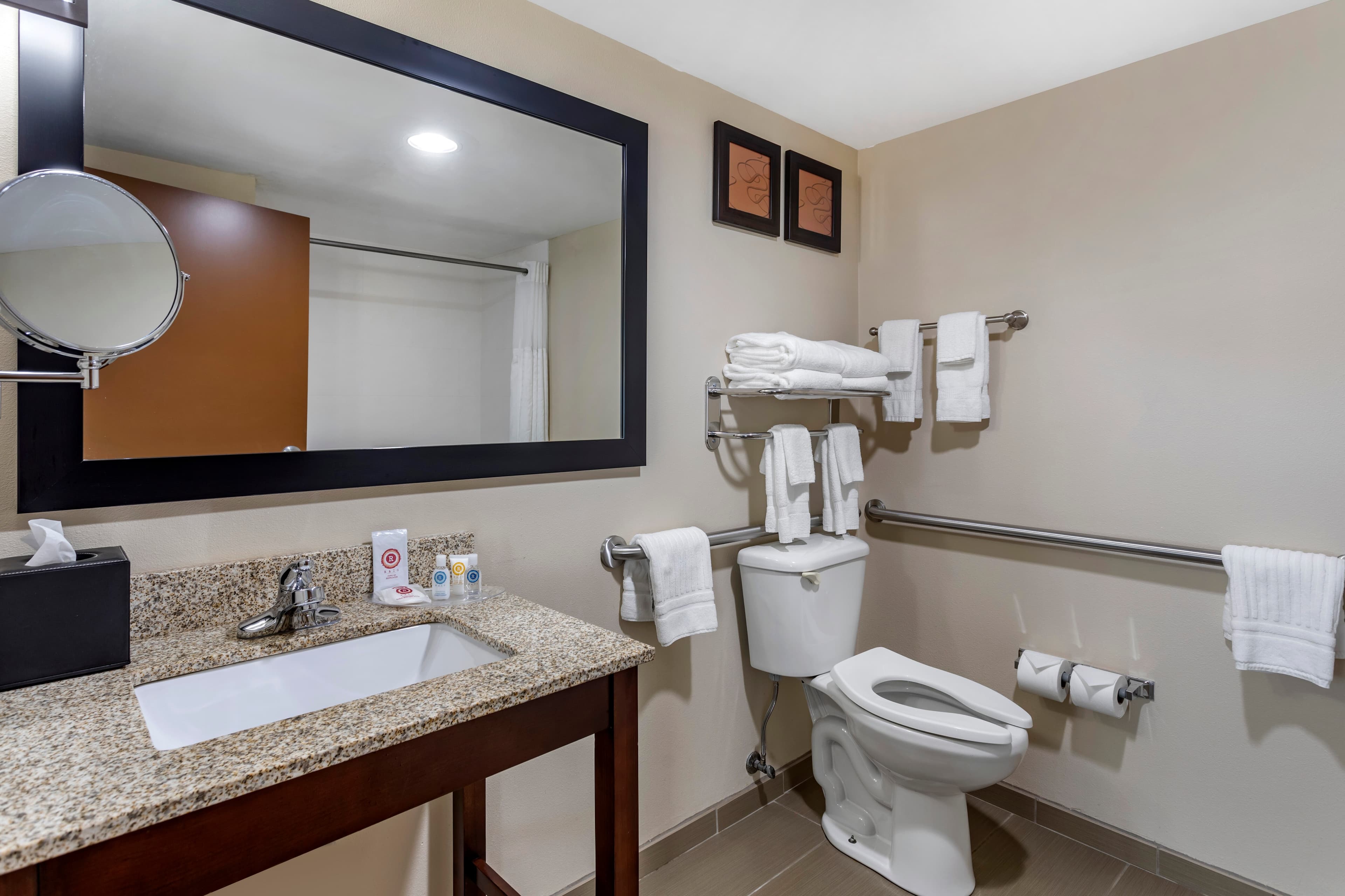 Comfort Suites Manchester near Arnold AFB — 9