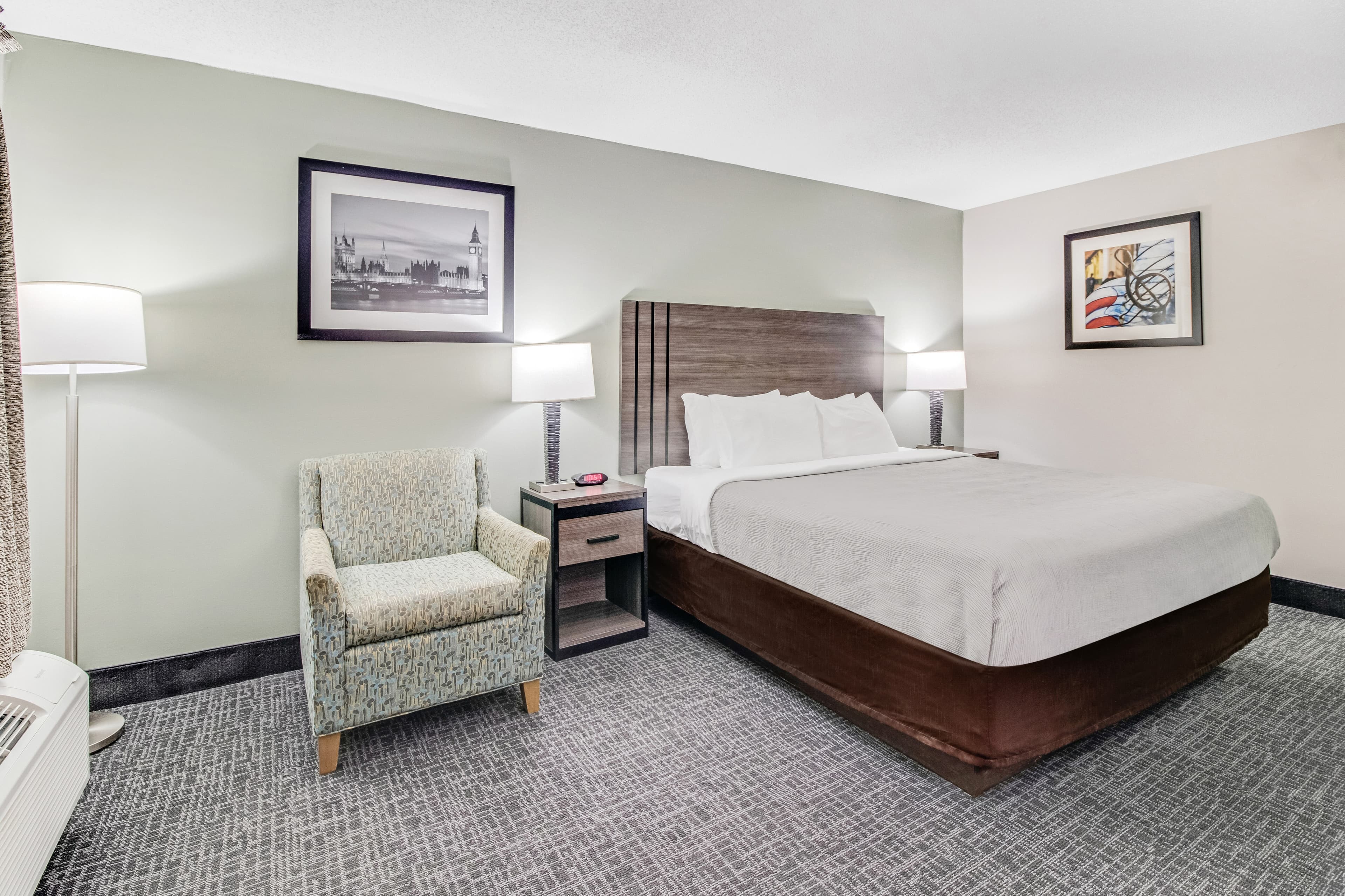 Quality Inn White House - Image 2