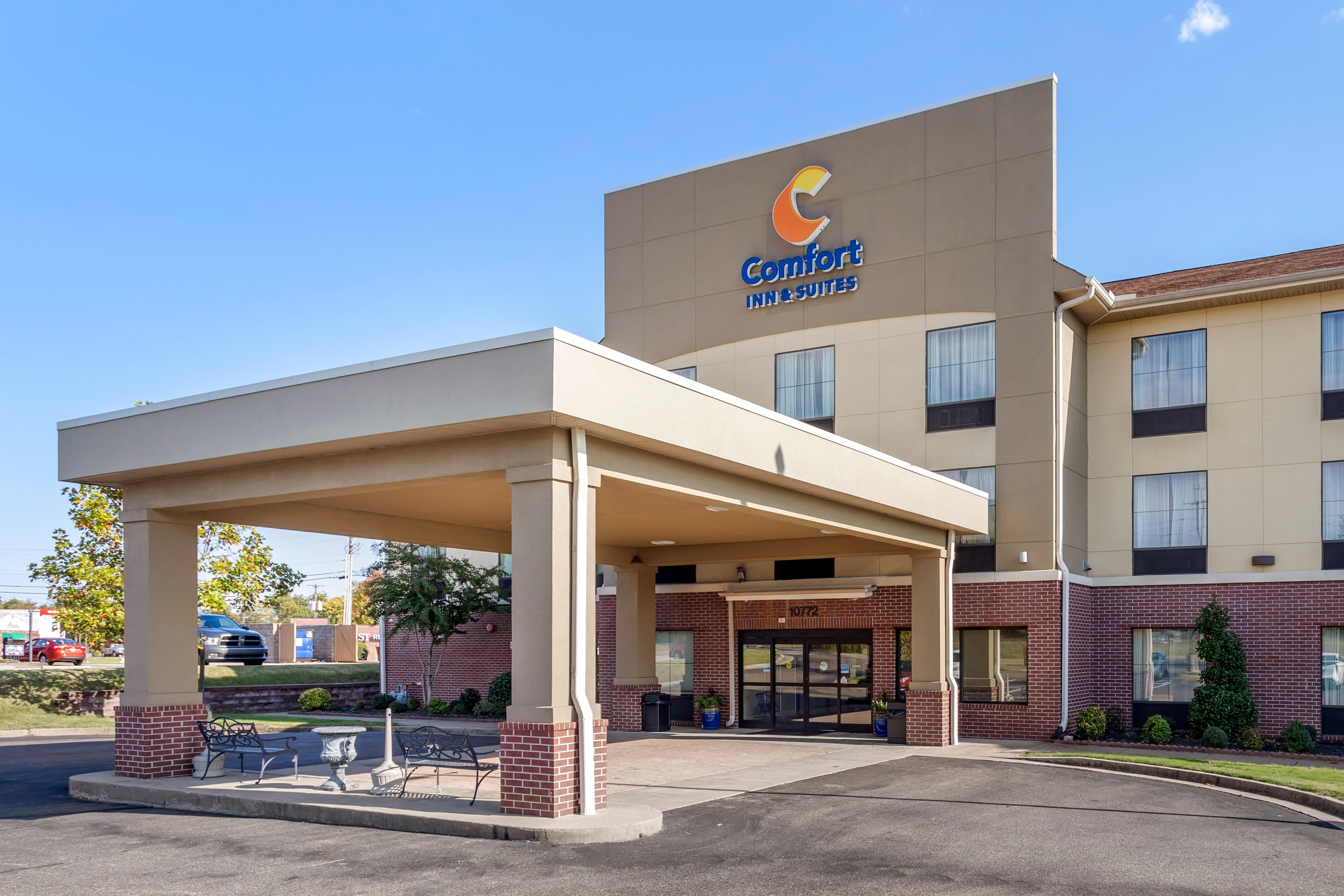 Comfort Inn & Suites Atoka-Millington - Image 1