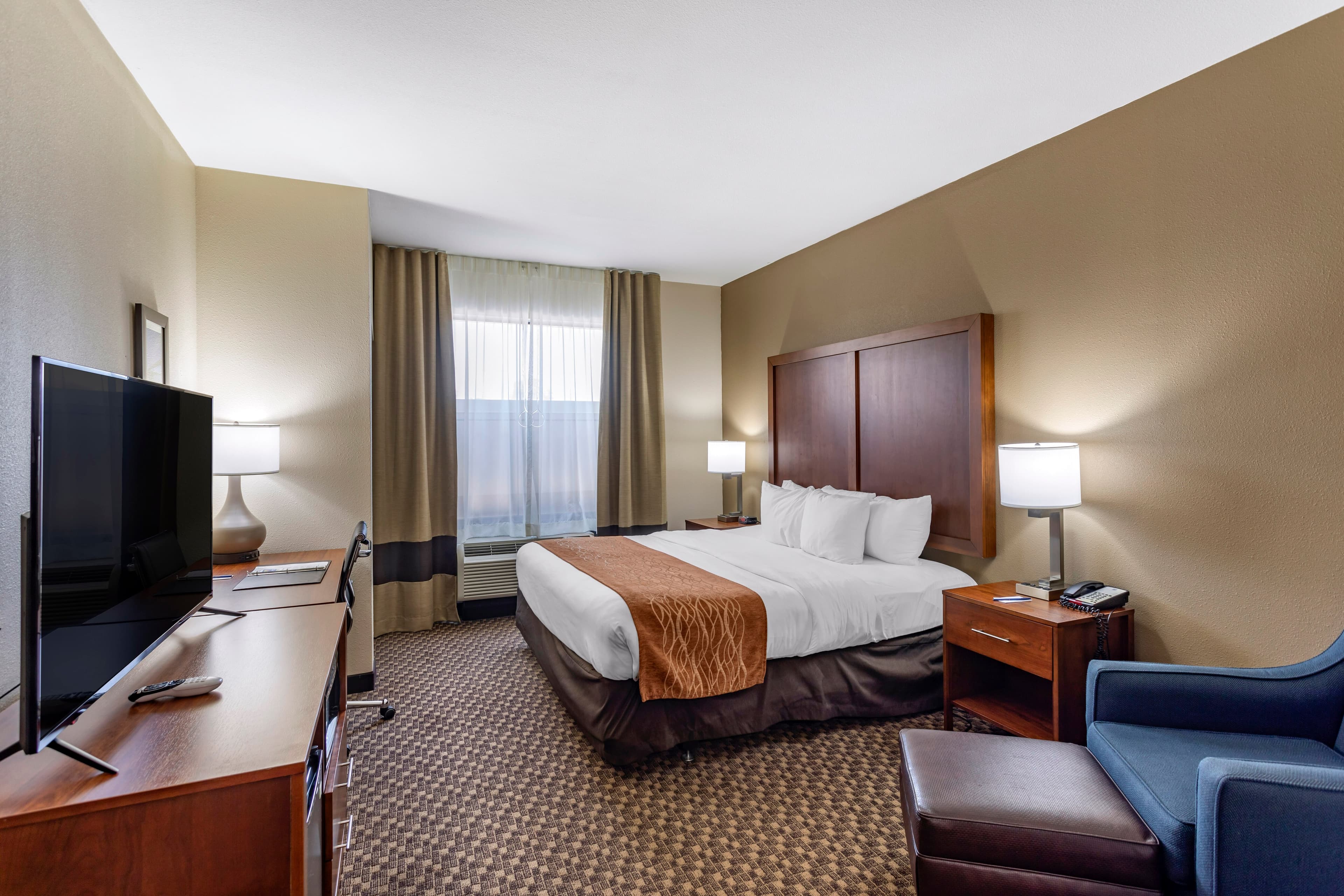 Comfort Inn & Suites Atoka-Millington - Image 2