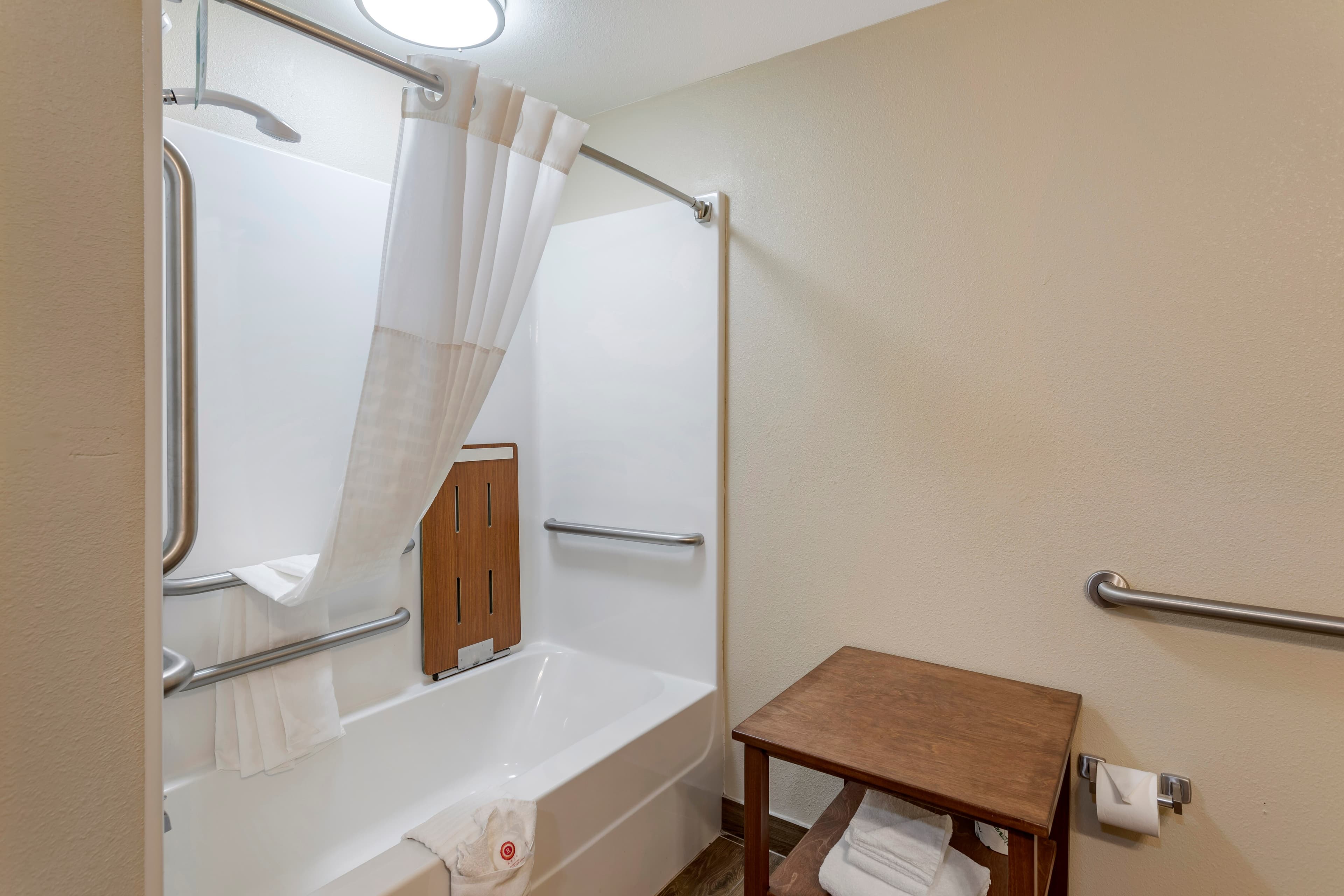 Comfort Inn & Suites Atoka-Millington - Image 5