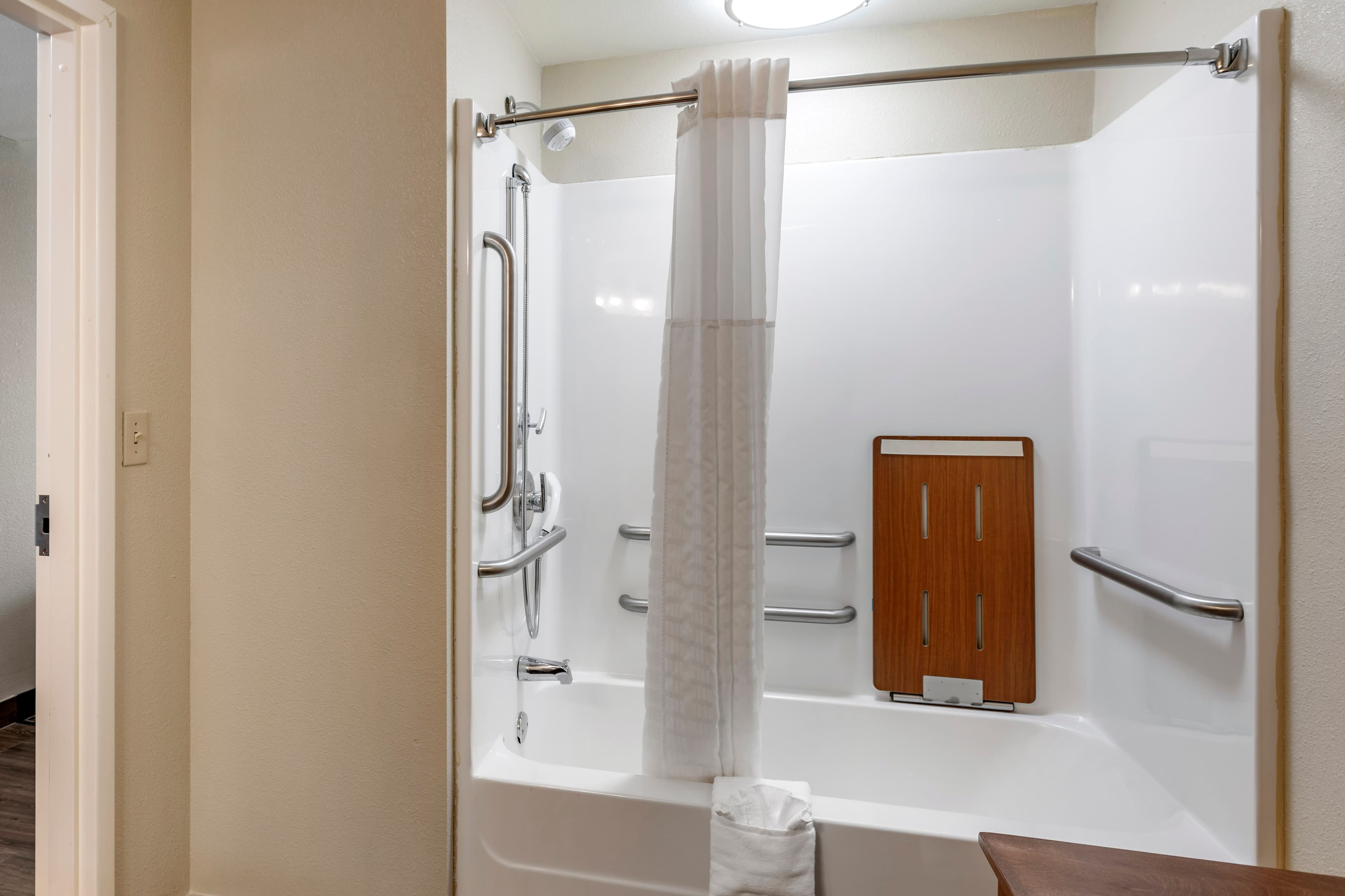 Comfort Inn & Suites Atoka-Millington — 13