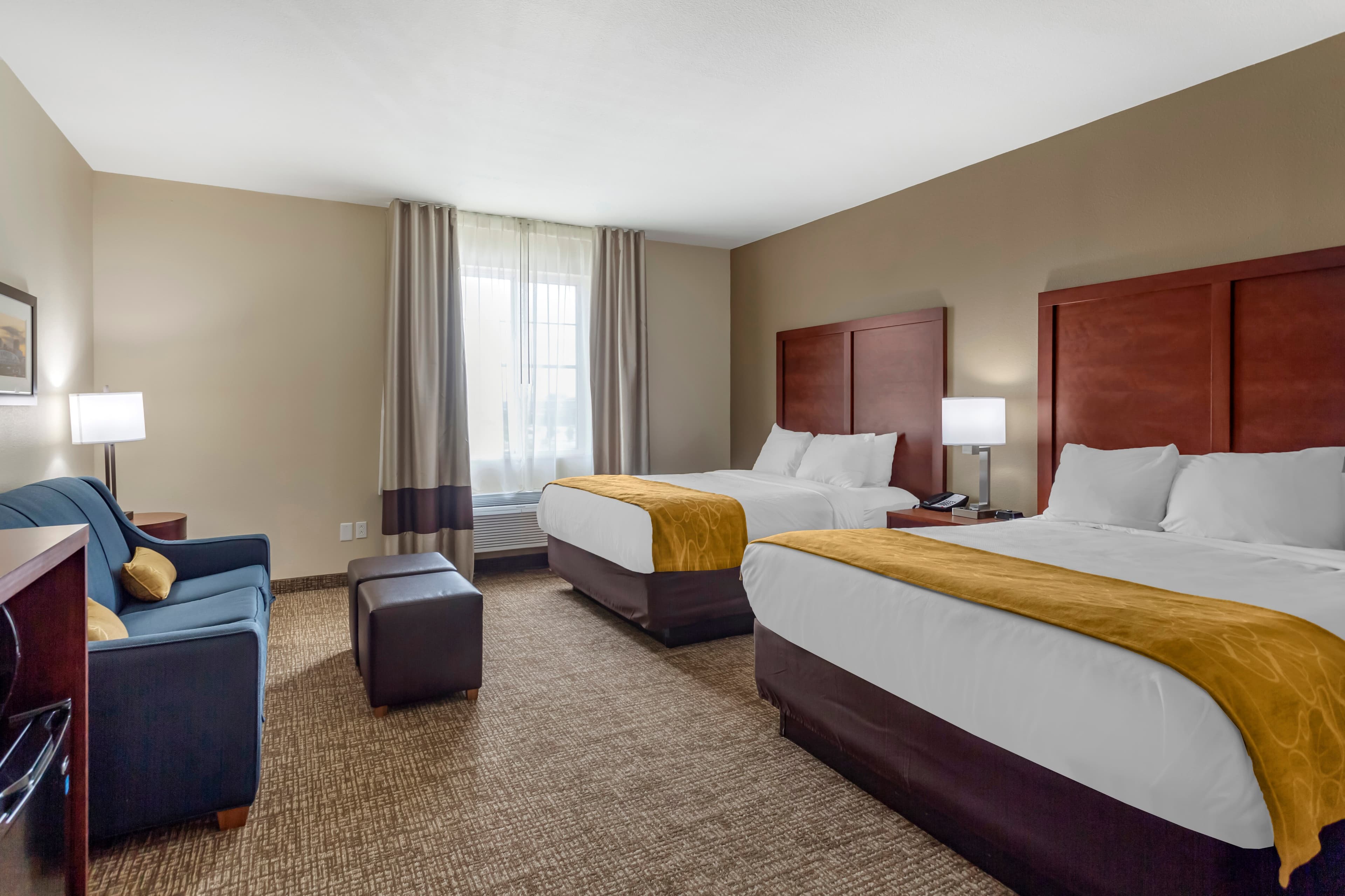 Comfort Suites Clarksville near Governors Square Mall — 32