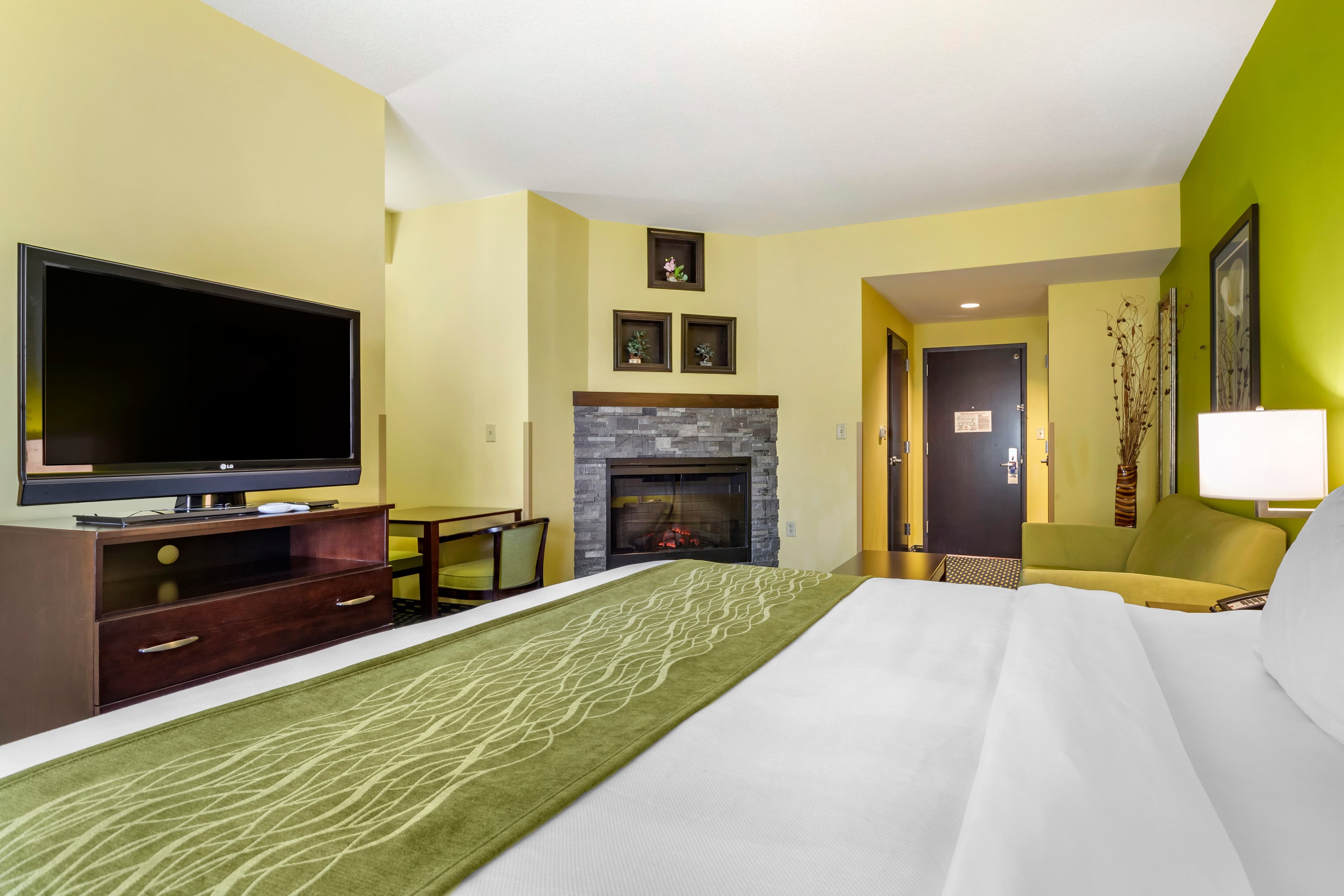 Comfort Inn Athens - Image 2