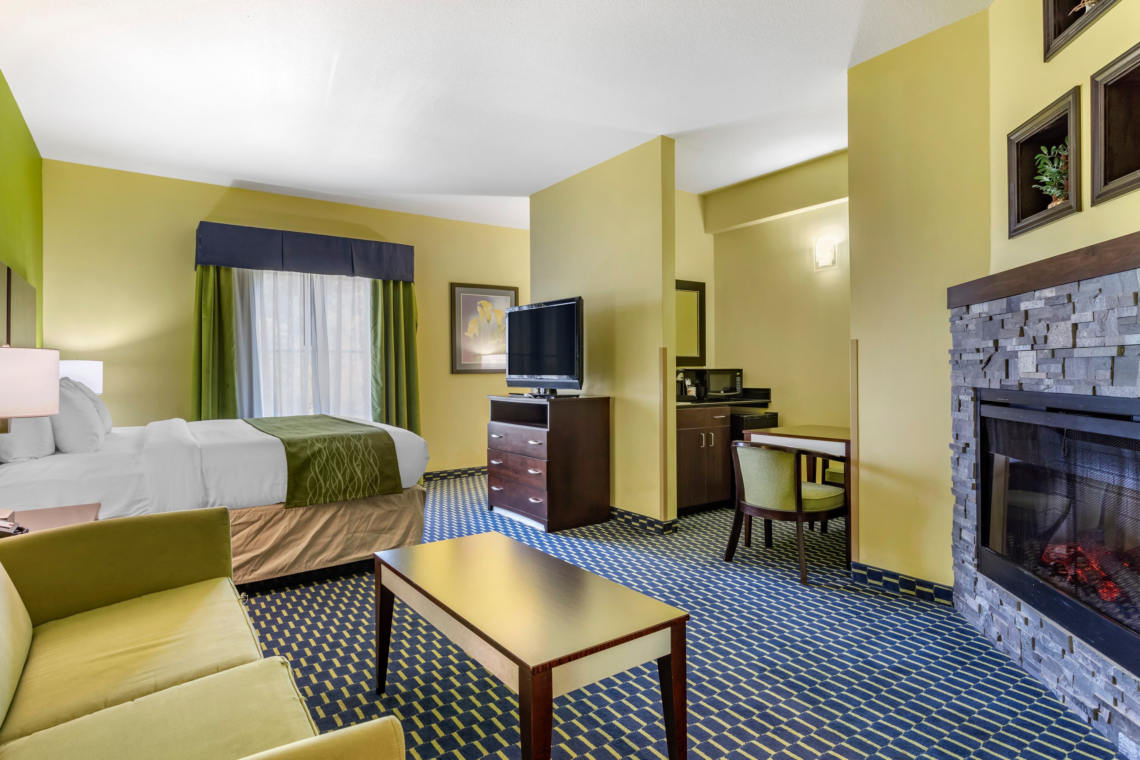 Comfort Inn Athens - Image 3