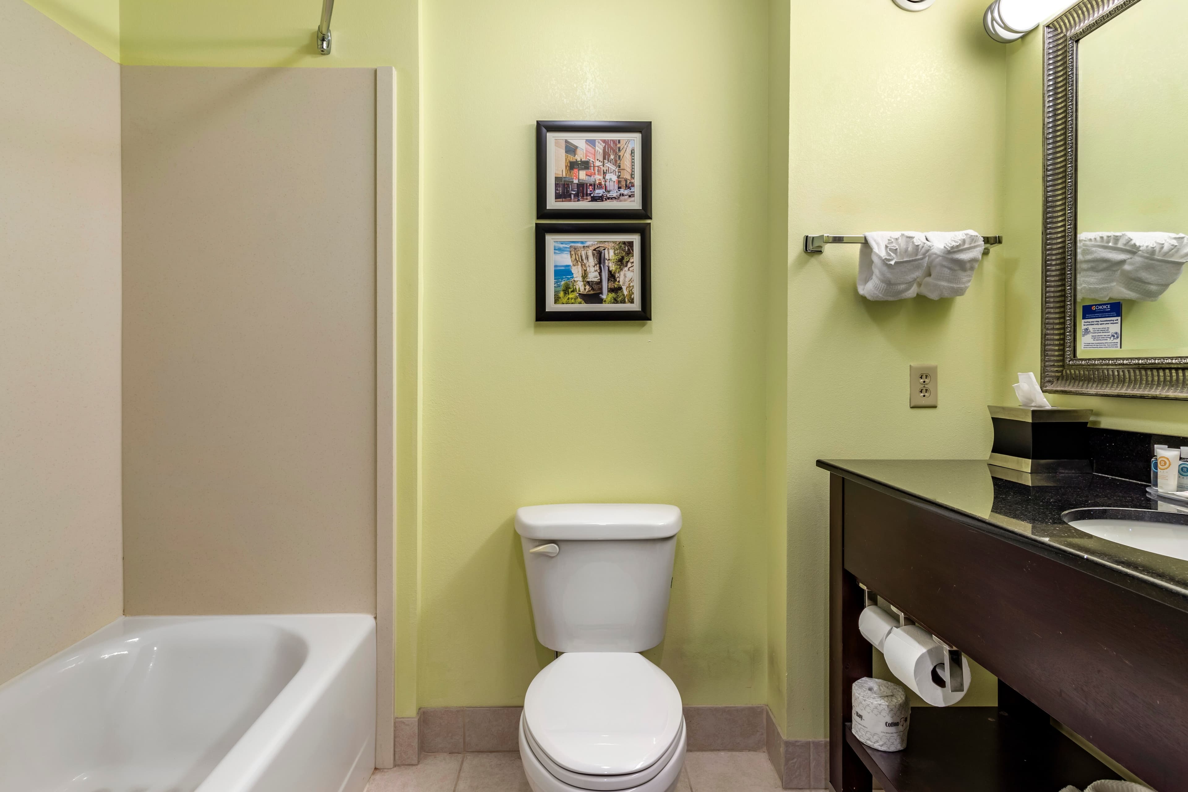 Comfort Inn Athens - Image 5