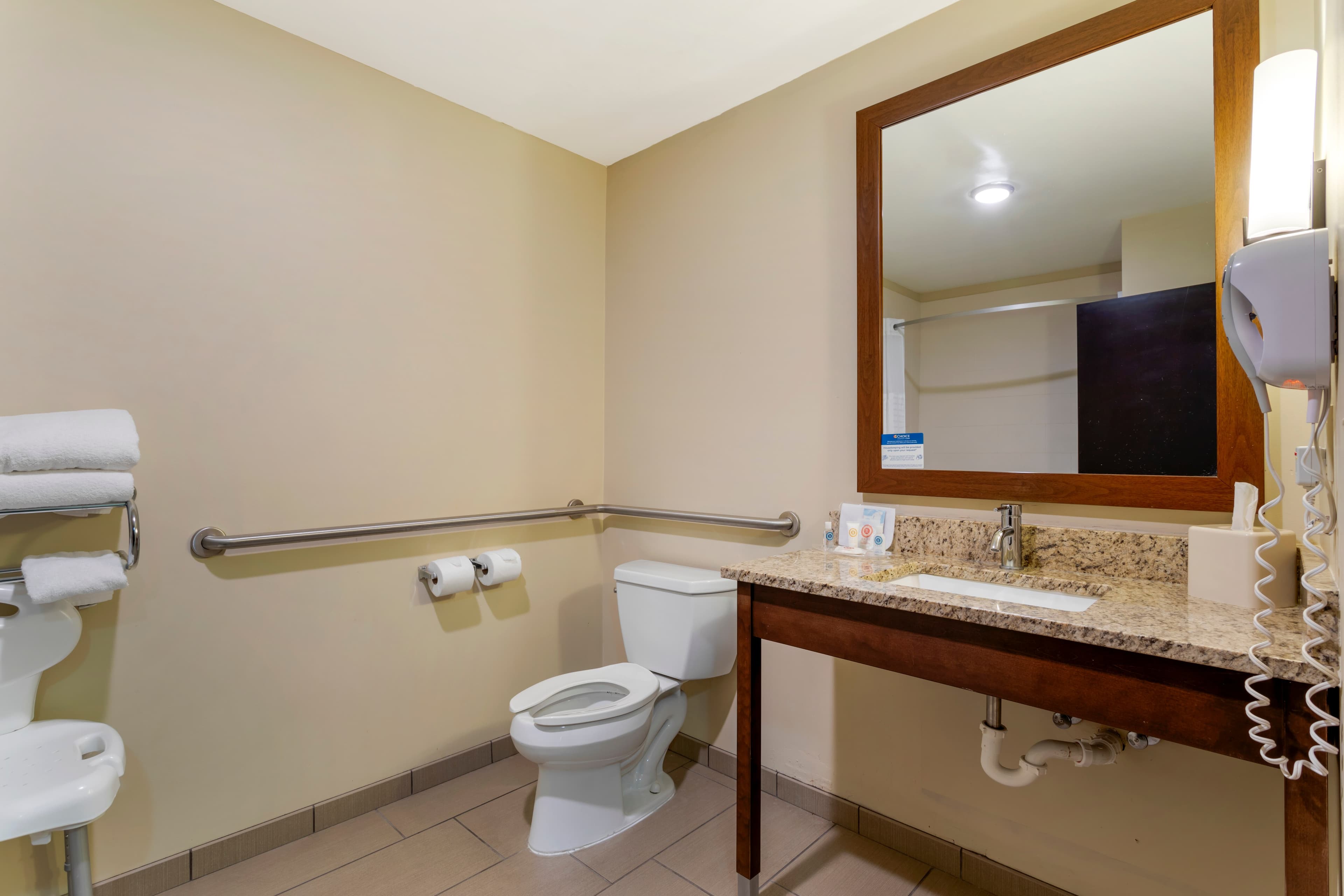 Comfort Suites Kingsport South - Image 5