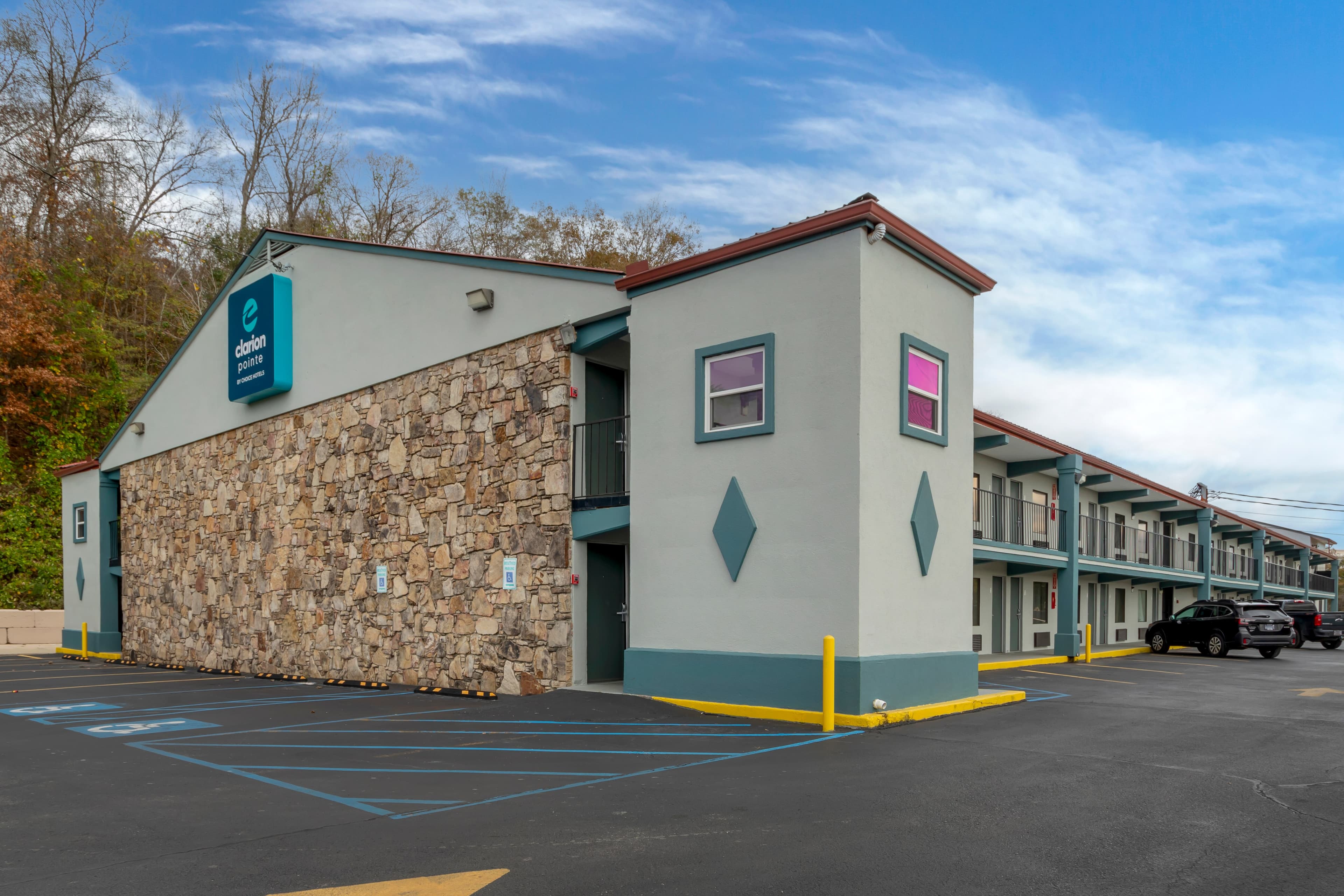 Clarion Pointe Kimball - Image 1