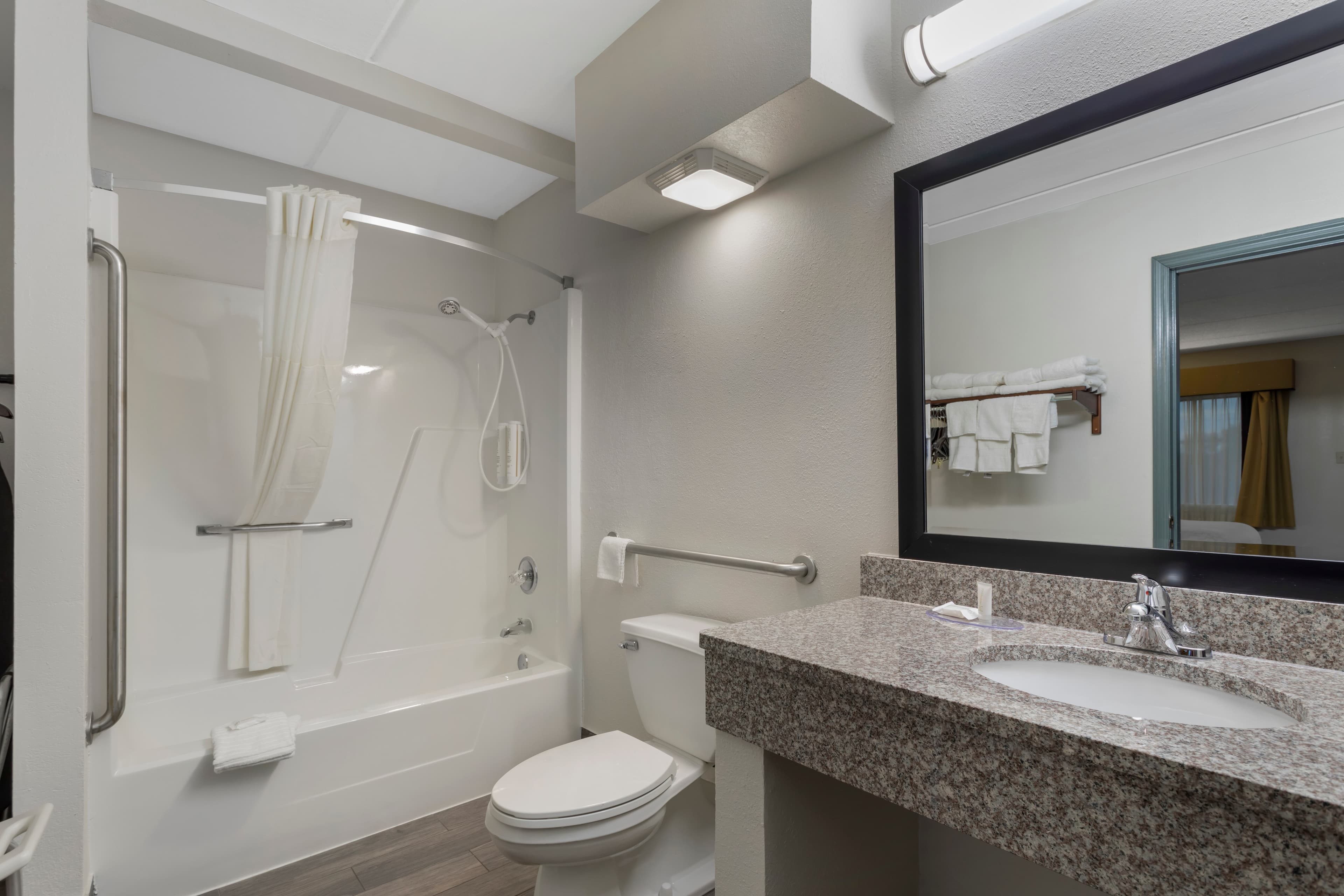 Clarion Pointe Kimball - Image 2