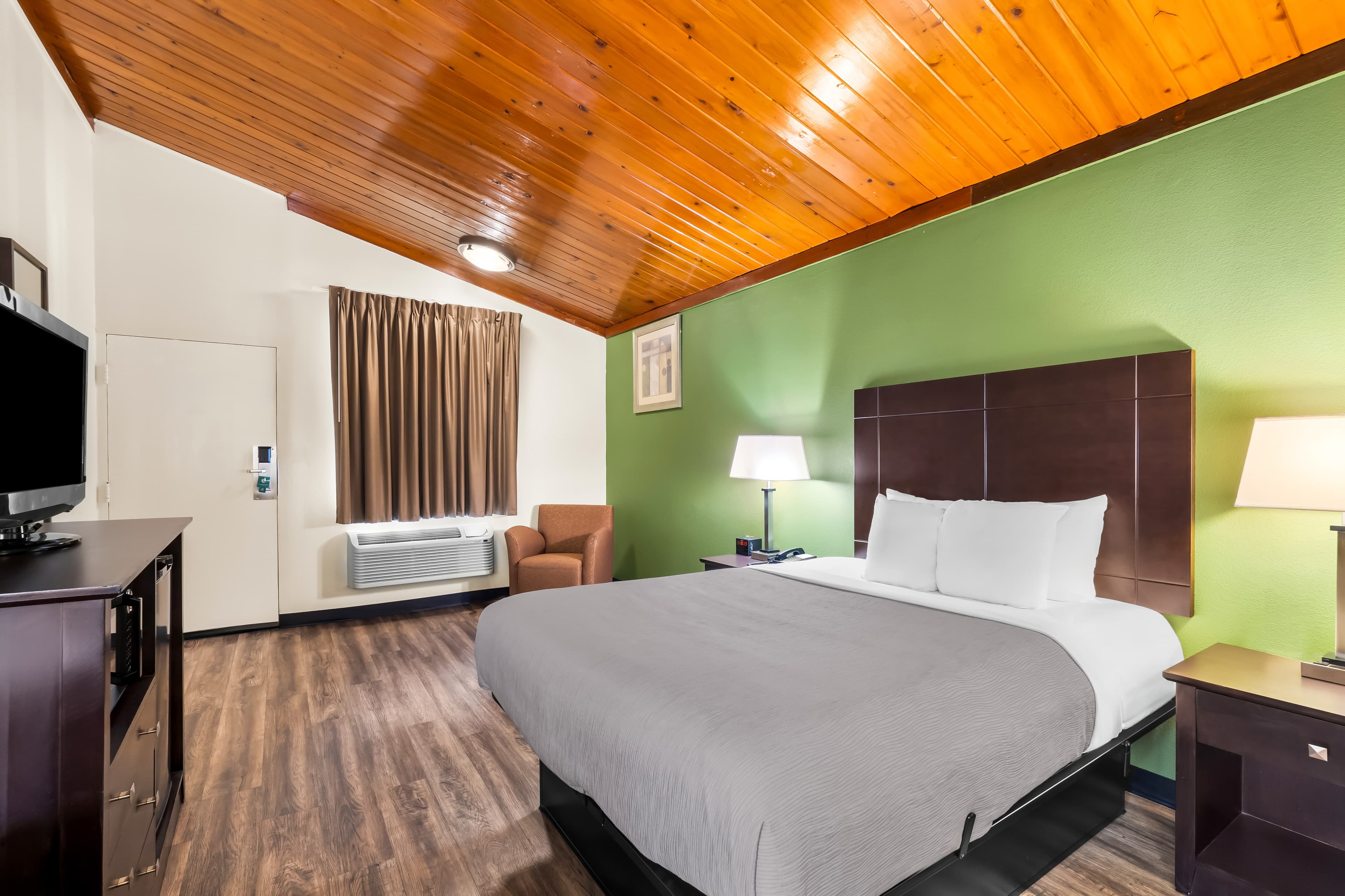 Quality Inn Tullahoma — 6
