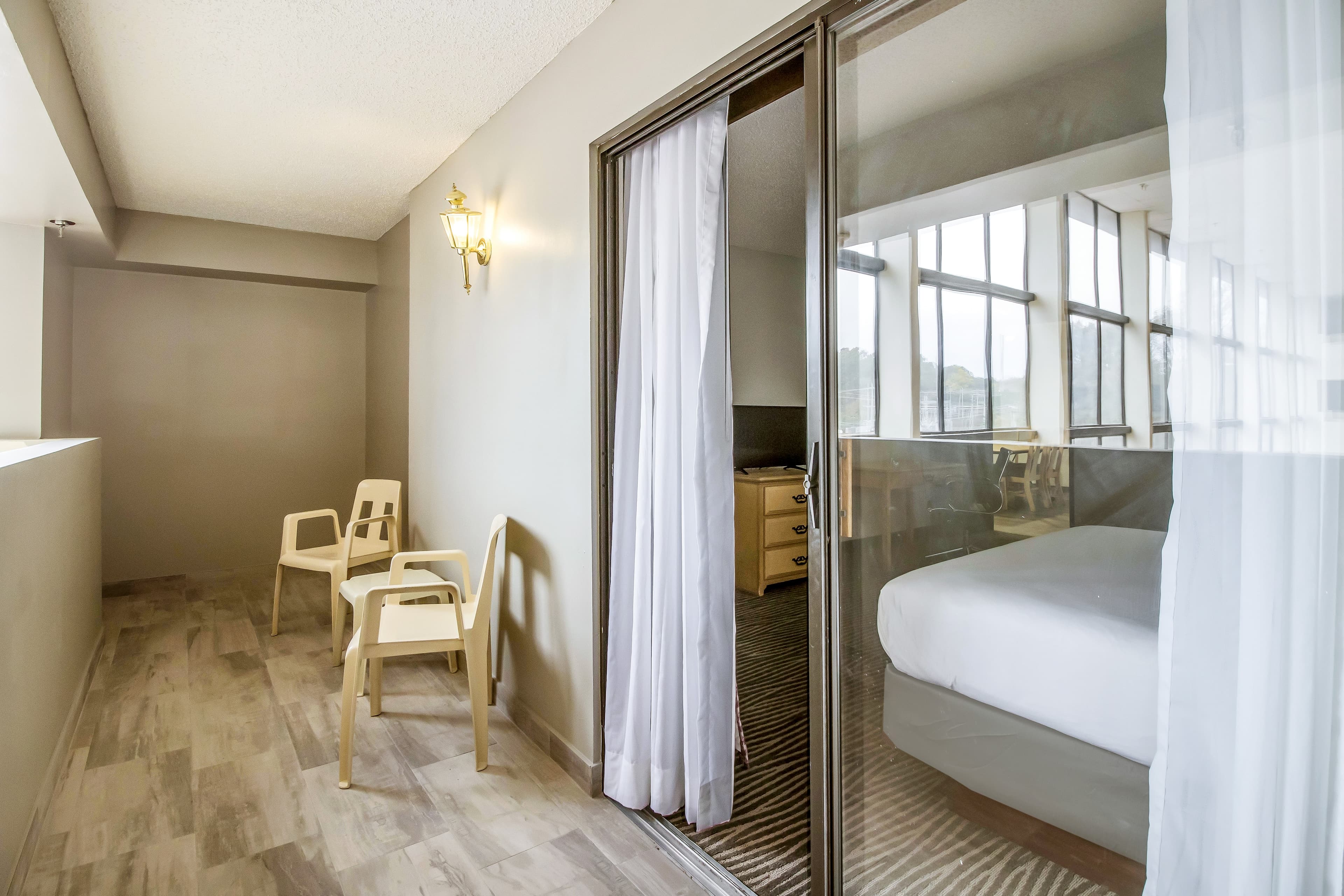 Clarion Hotel Jackson Northwest — 18