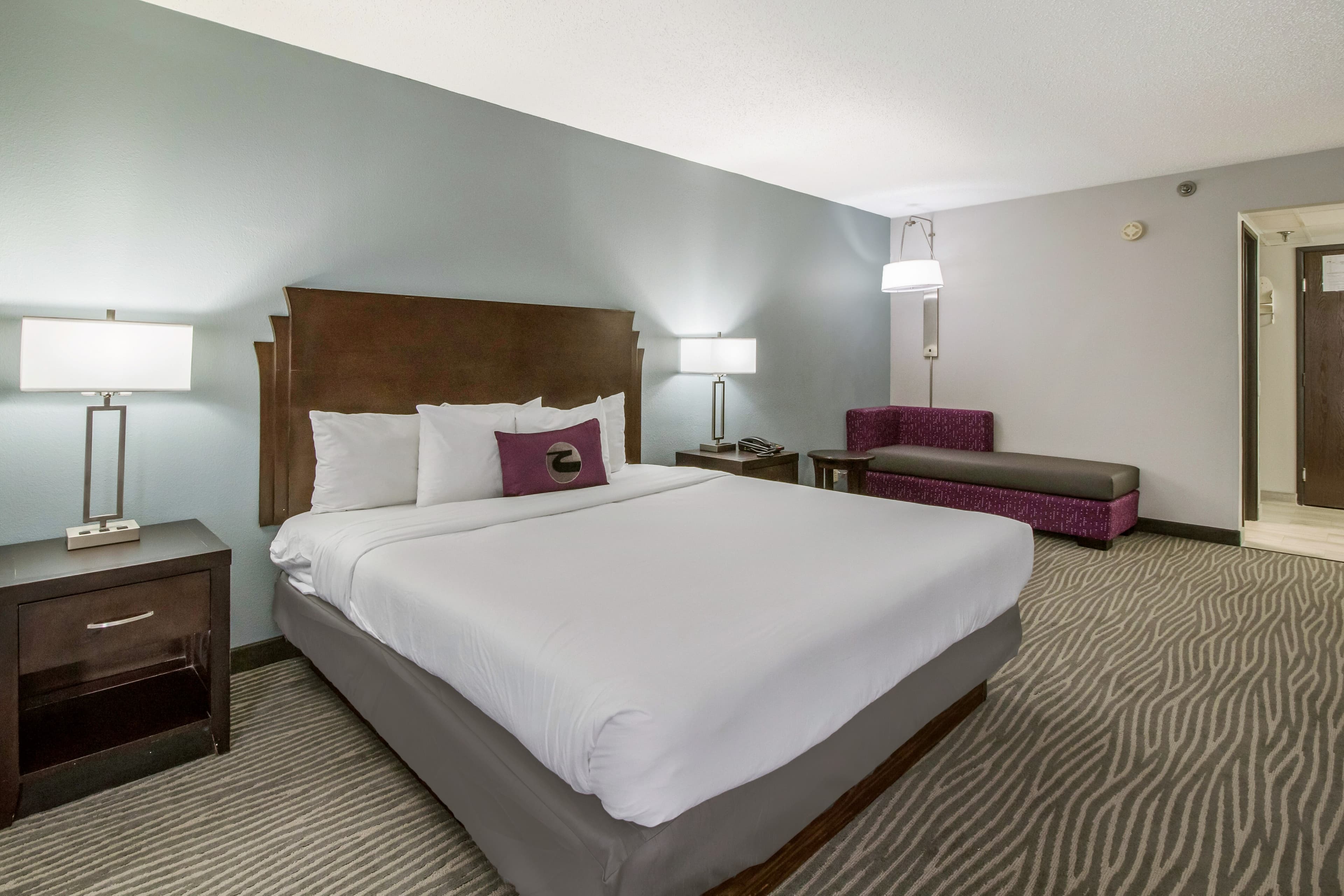 Clarion Hotel Jackson Northwest - Image 2