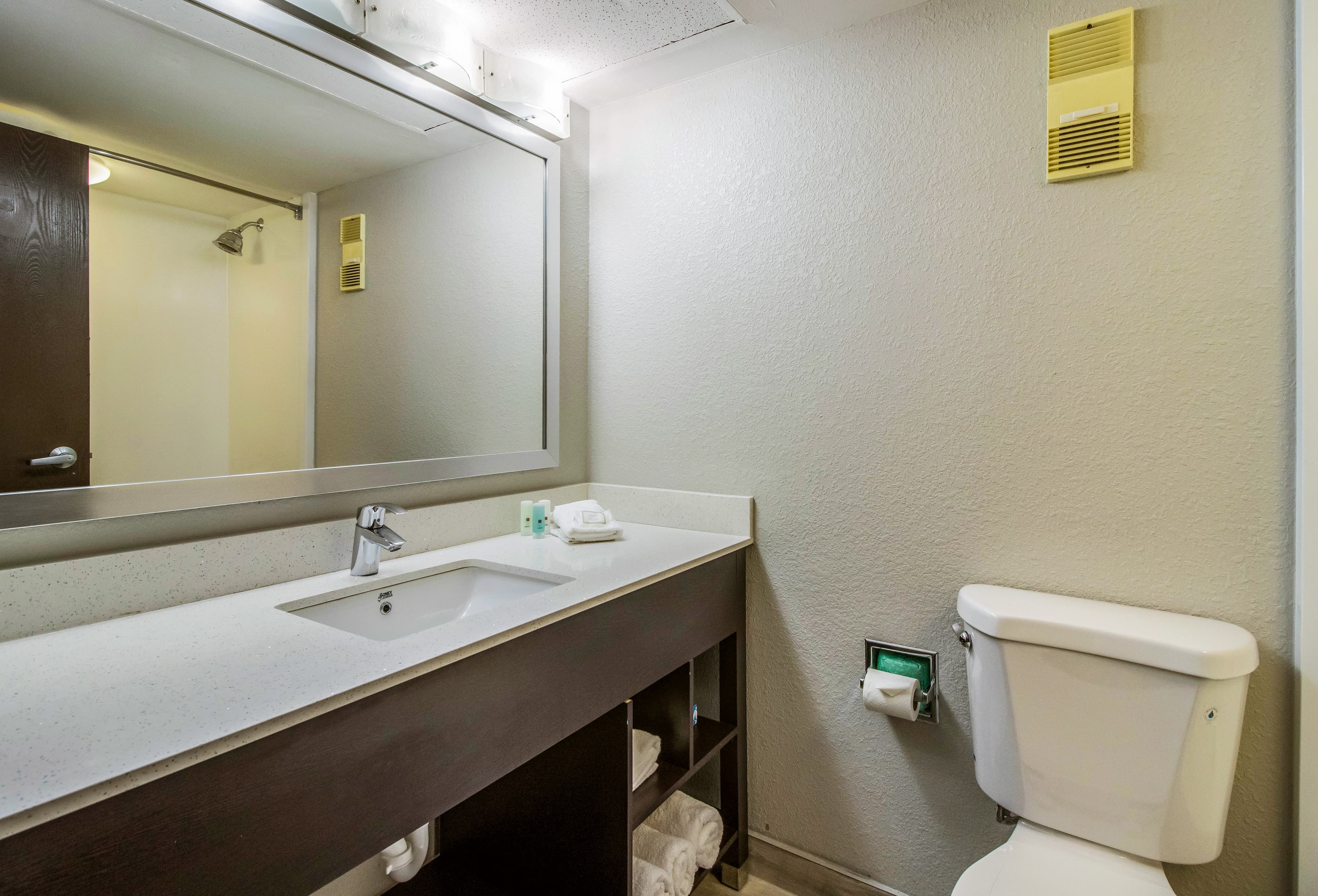 Clarion Hotel Jackson Northwest — 29