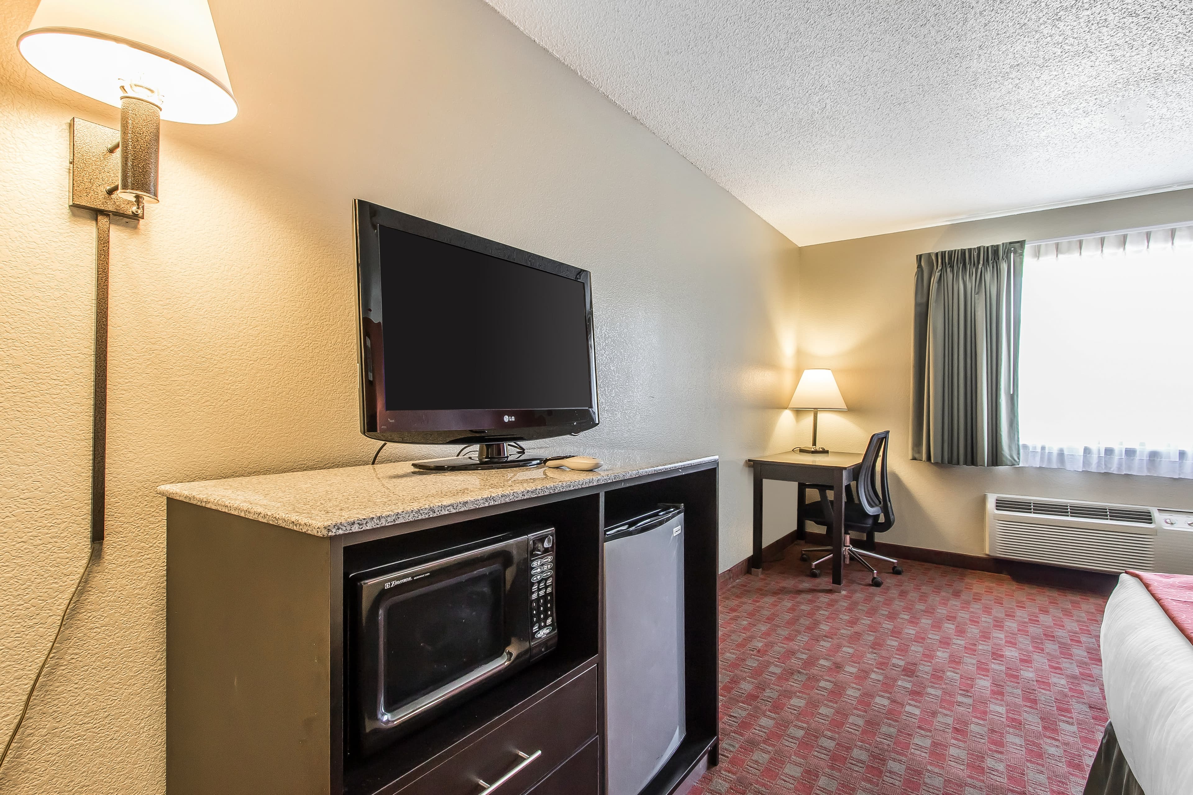 Quality Inn & Suites — 4