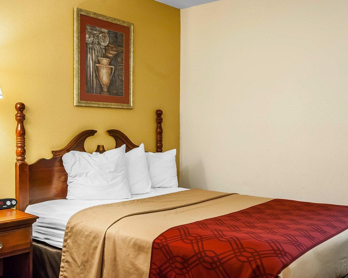 Econo Lodge Dyersburg I-155 - Image 3