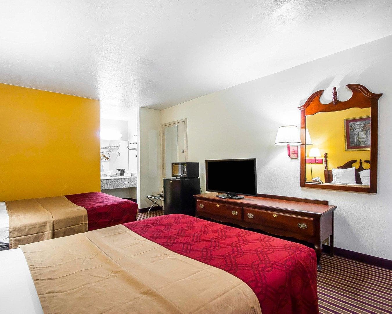 Econo Lodge Dyersburg I-155 — 26