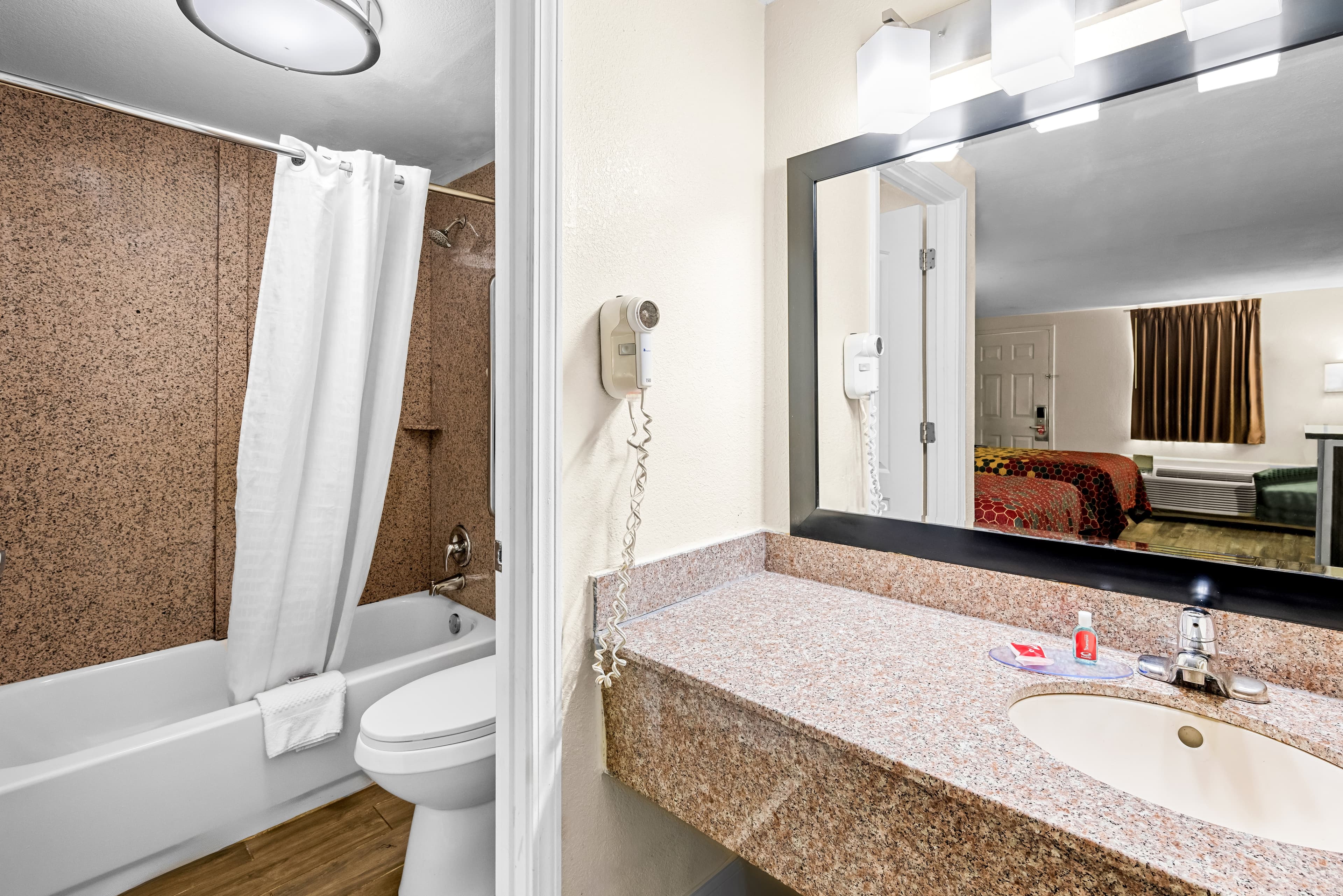 Econo Lodge Kingsport East — 6