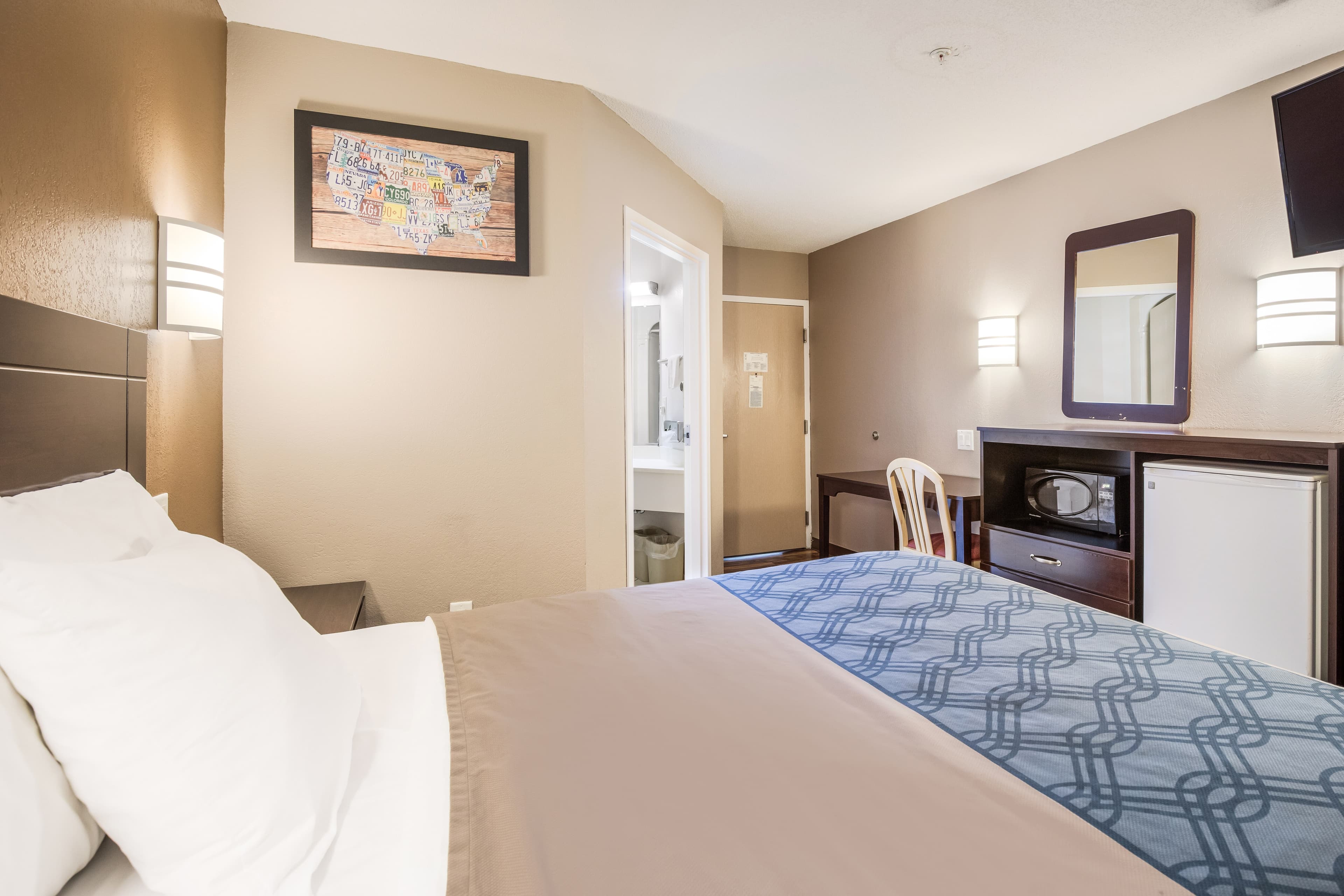 Econo Lodge Morristown West — 9
