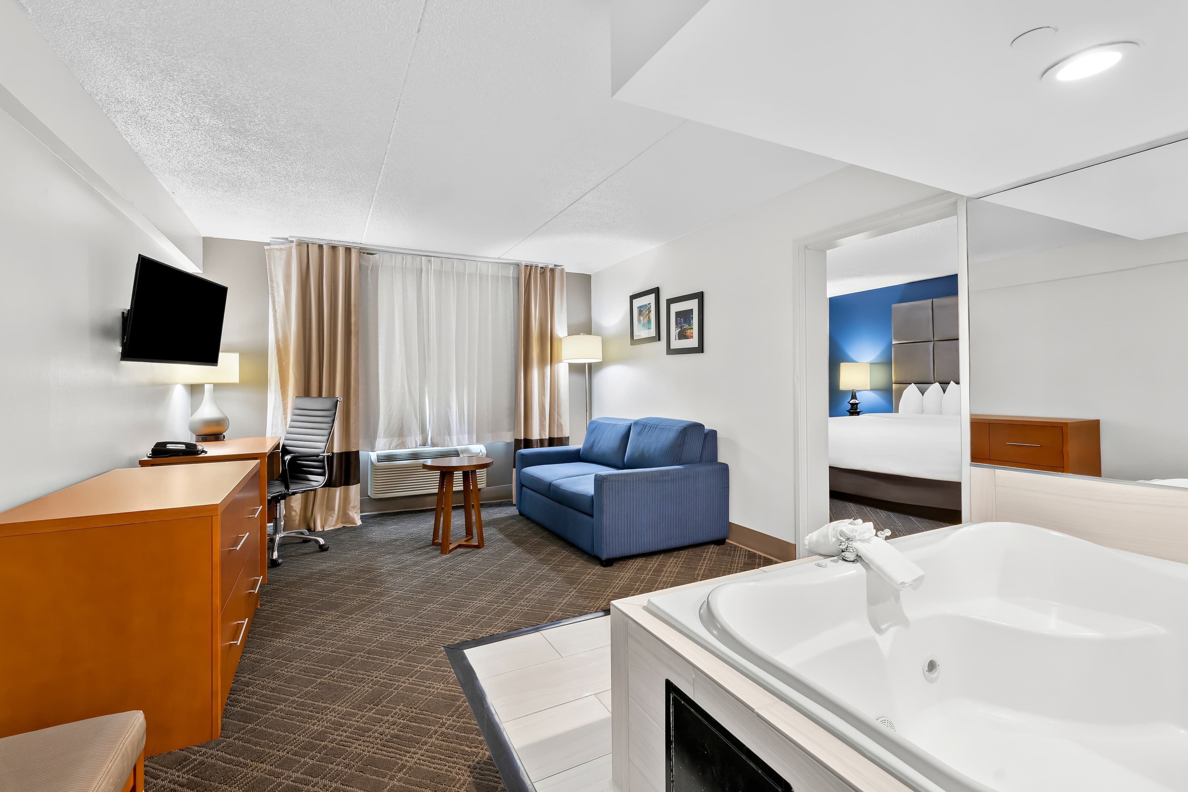 Comfort Inn & Suites Nashville Near Tanger Outlets I-24 Antioch — 13