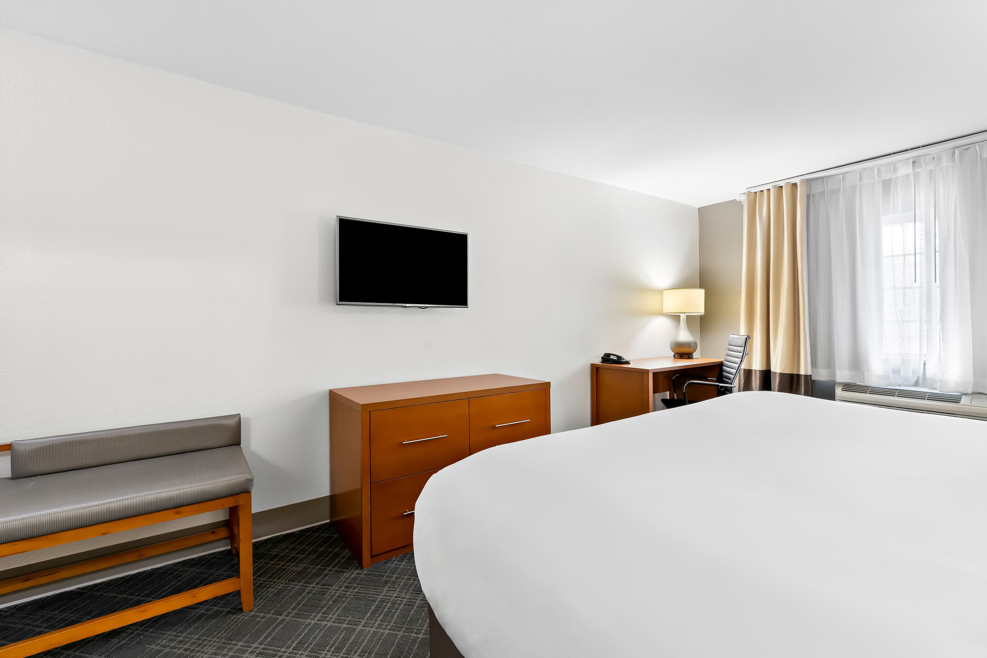 Comfort Inn & Suites Nashville Near Tanger Outlets I-24 Antioch — 17