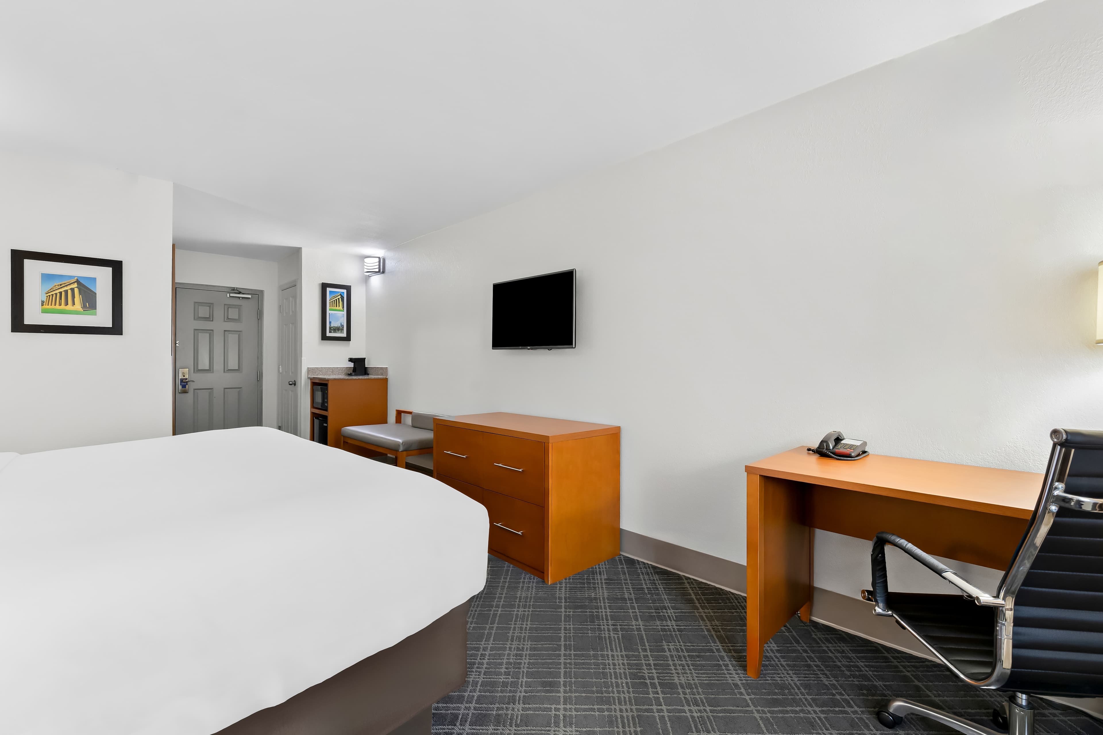 Comfort Inn & Suites Nashville Near Tanger Outlets I-24 Antioch — 18
