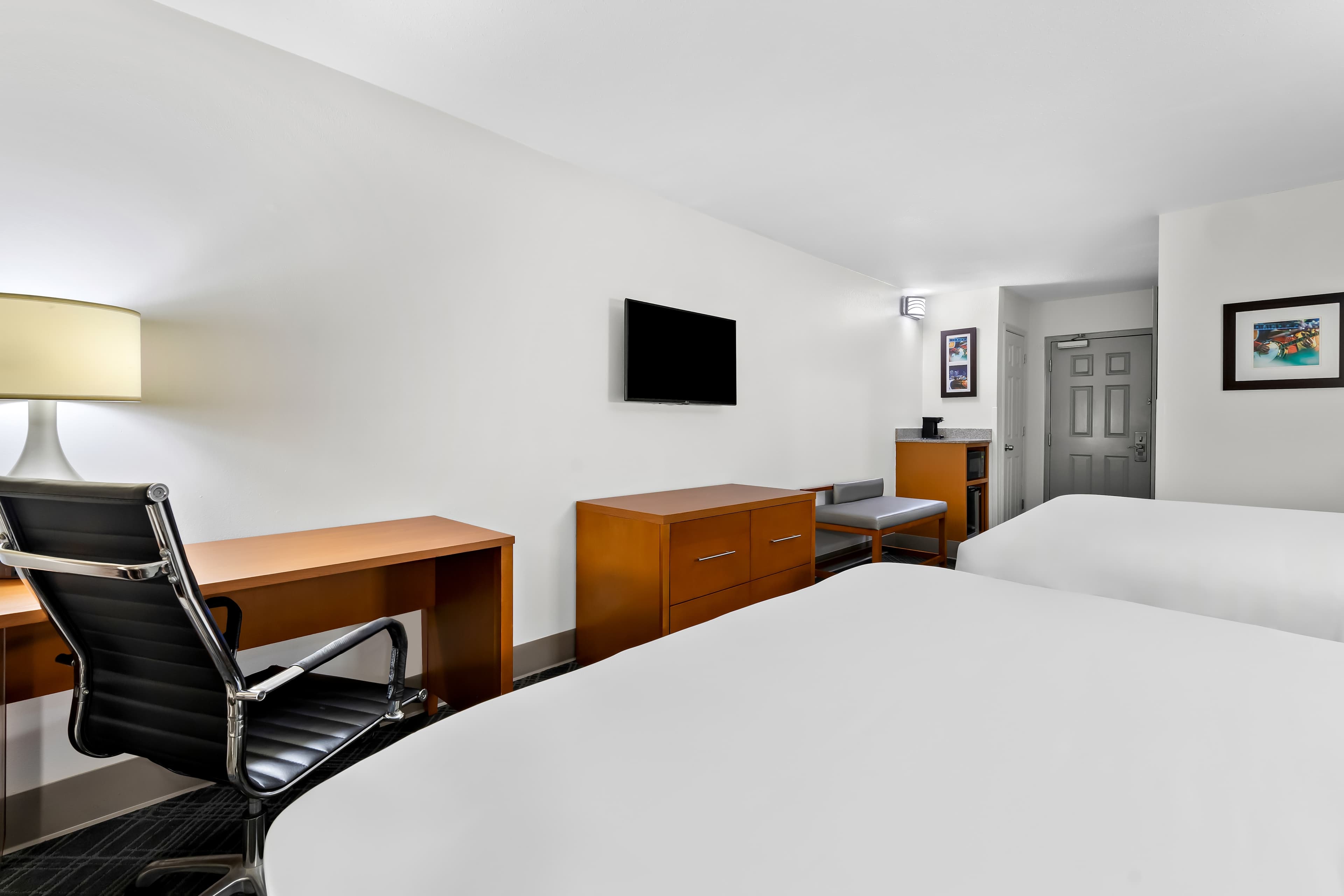 Comfort Inn & Suites Nashville Near Tanger Outlets I-24 Antioch — 21
