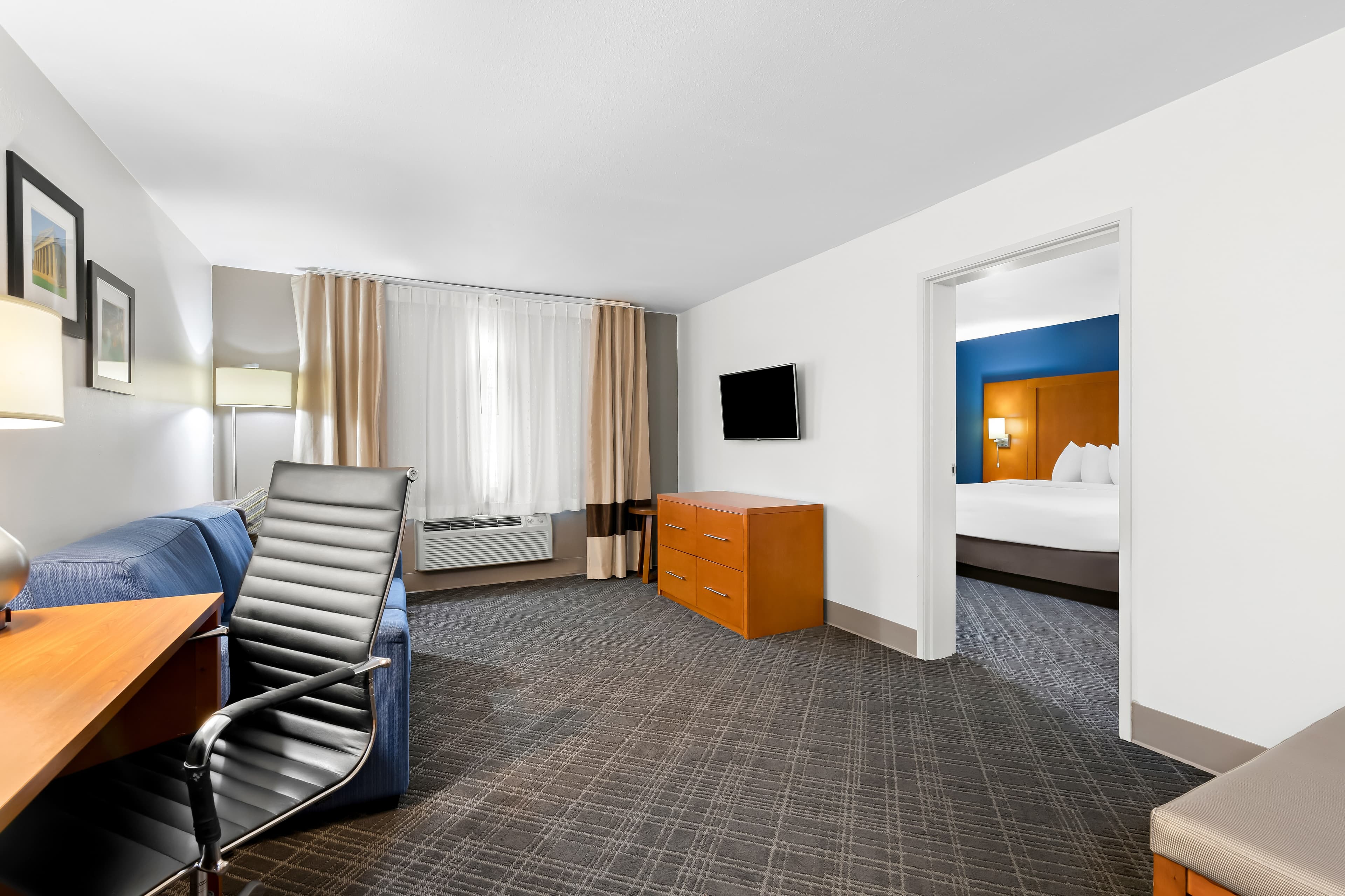 Comfort Inn & Suites Nashville Near Tanger Outlets I-24 Antioch — 24
