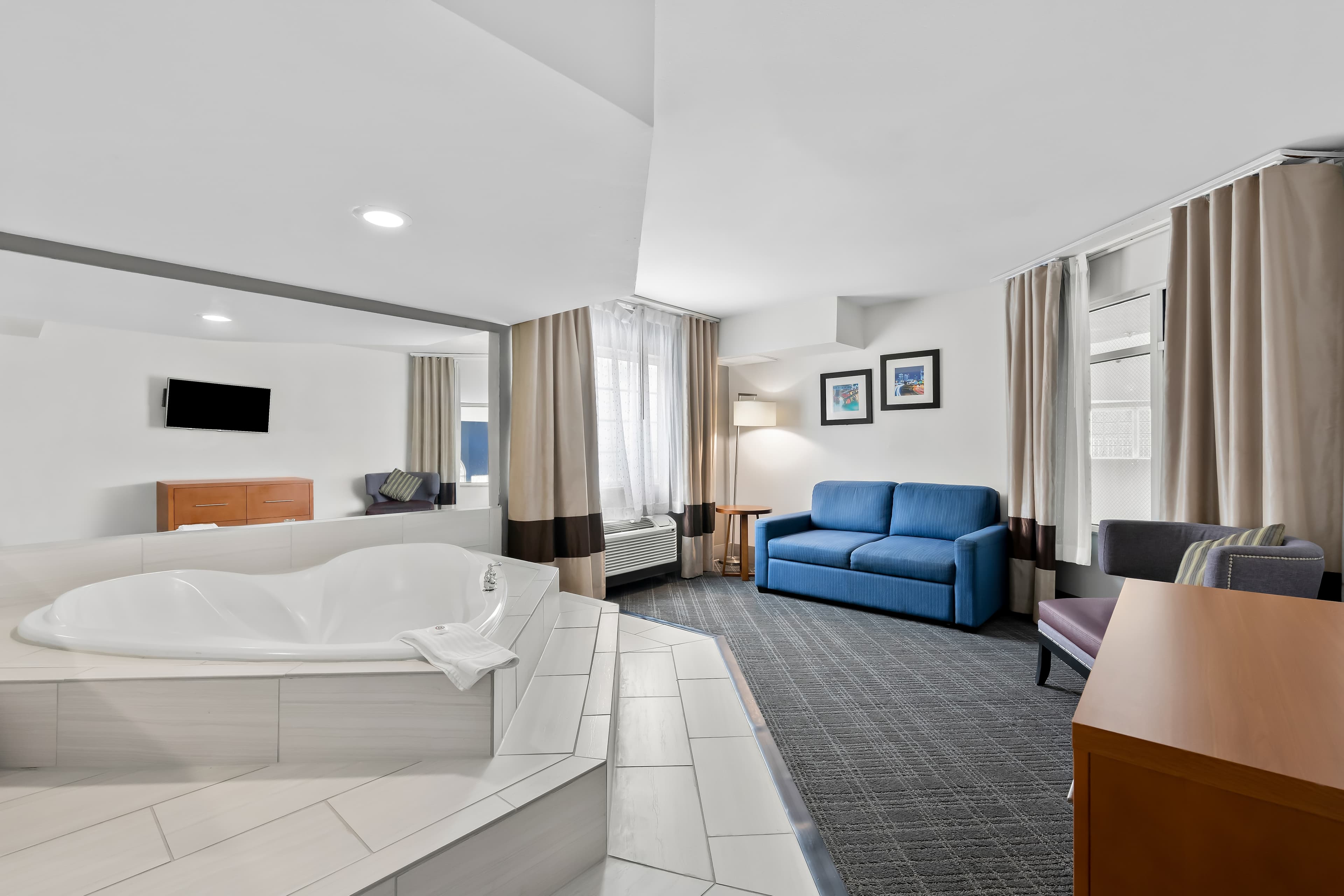 Comfort Inn & Suites Nashville Near Tanger Outlets I-24 Antioch — 28
