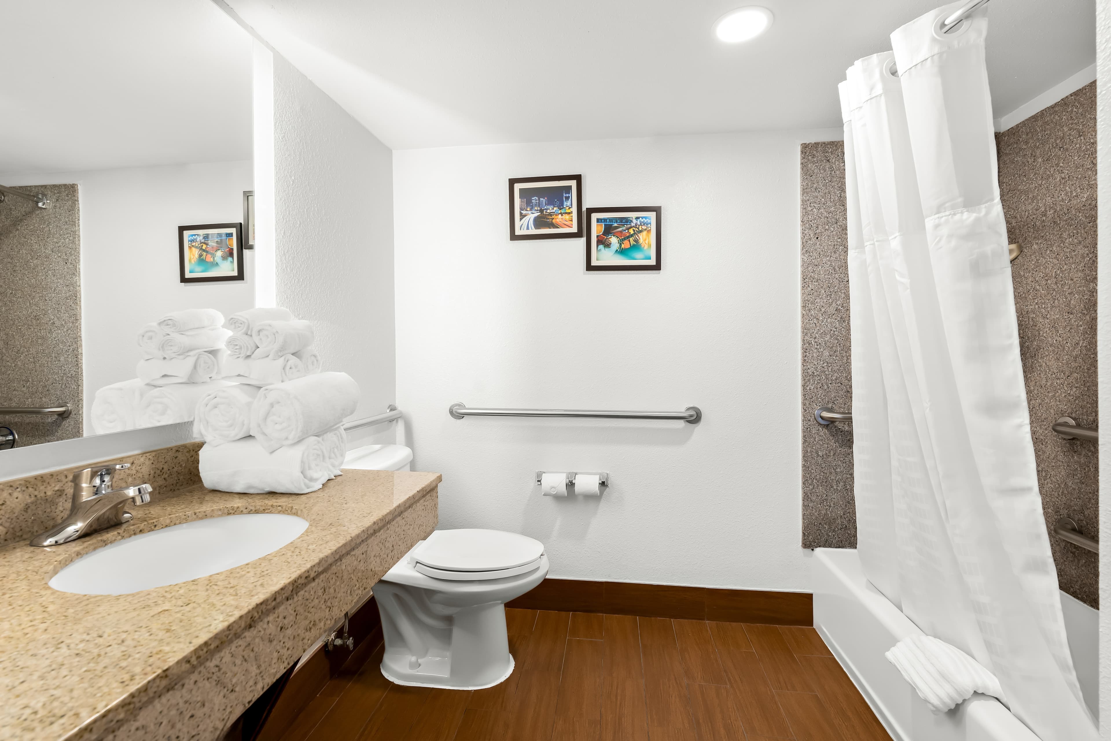 Comfort Inn & Suites Nashville Near Tanger Outlets I-24 Antioch — 8
