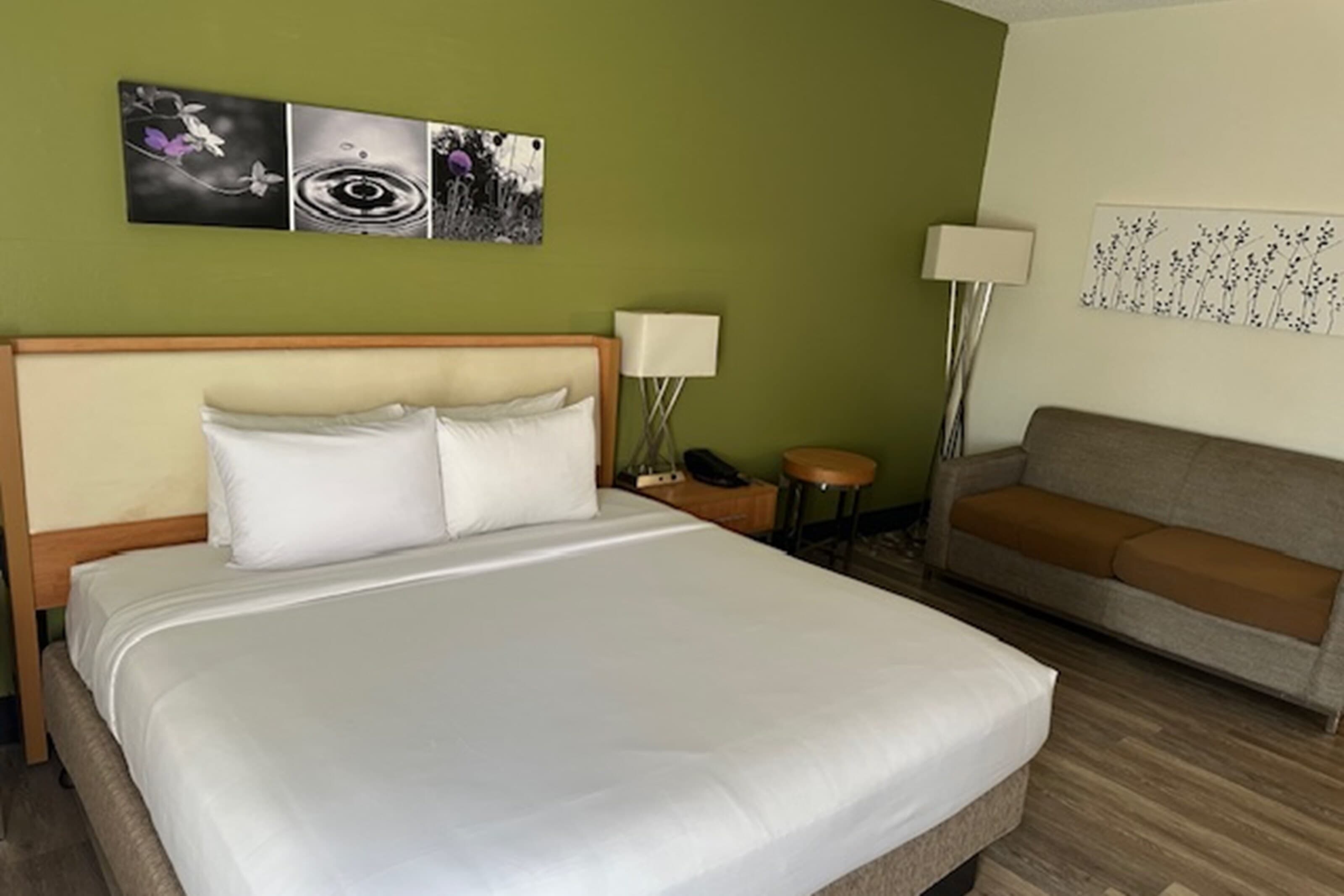Sleep Inn & Suites Memphis Southeast — 8