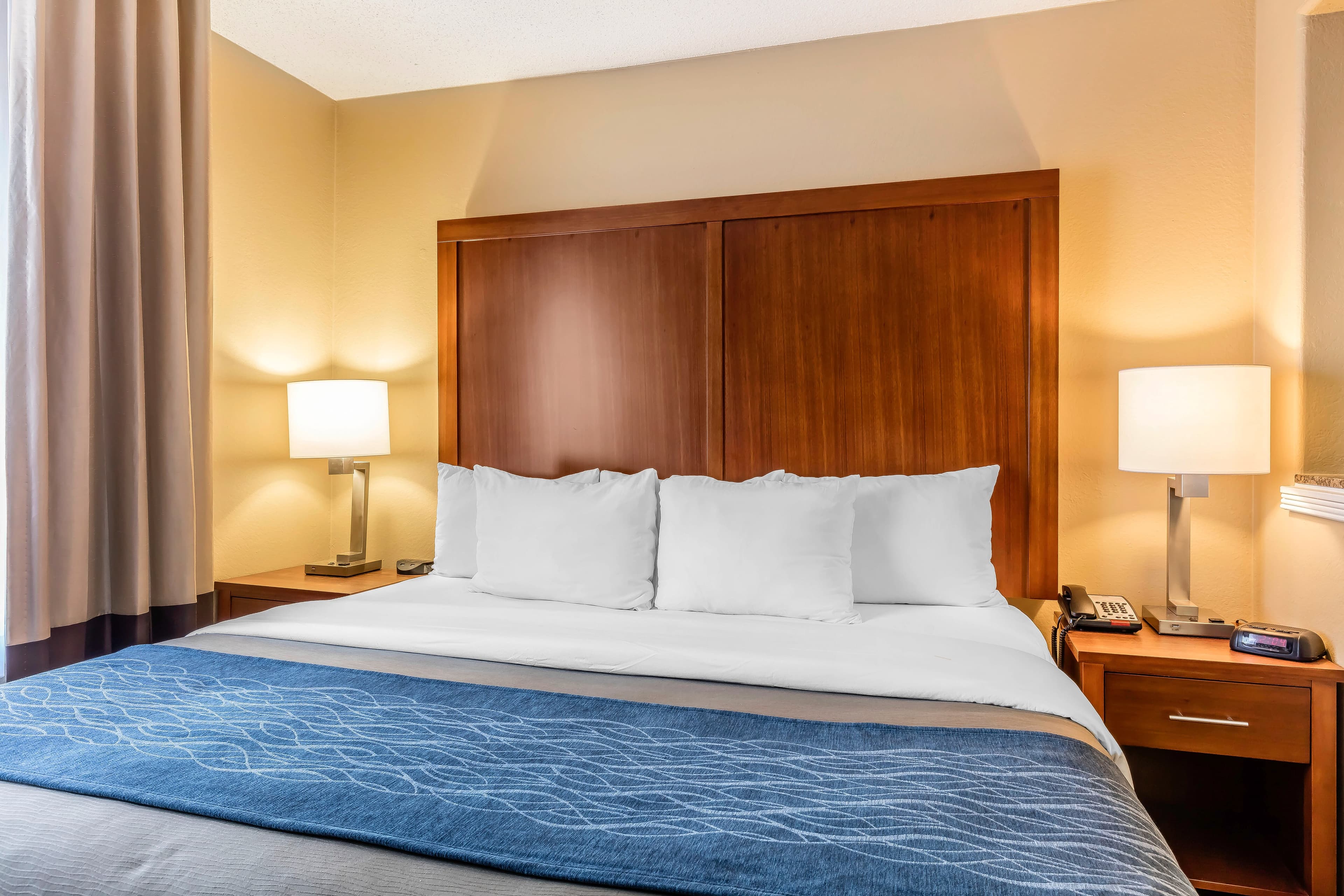 Comfort Inn & Suites Airport-American Way — 17