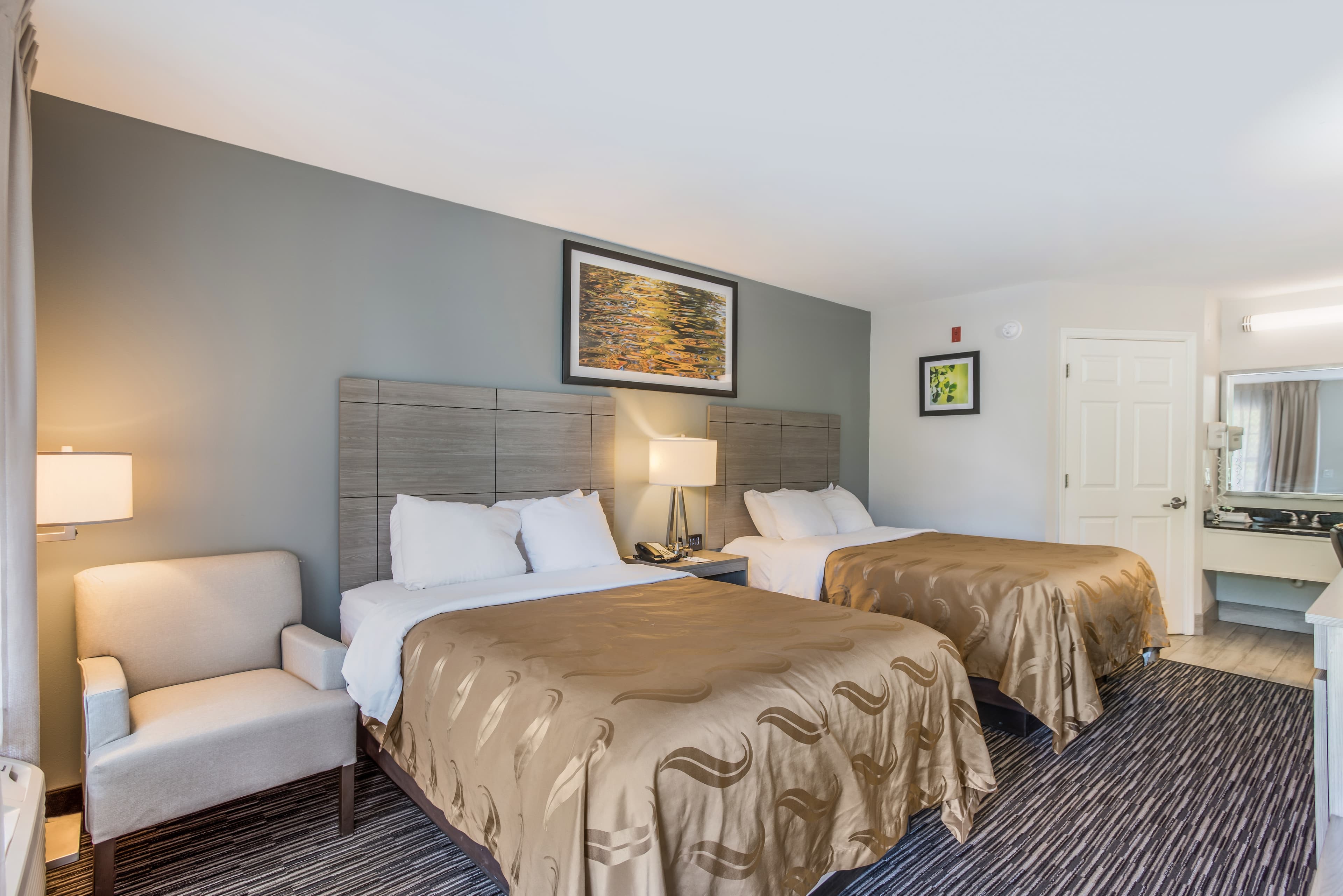 Quality Inn Gallatin-Nashville Metro — 13