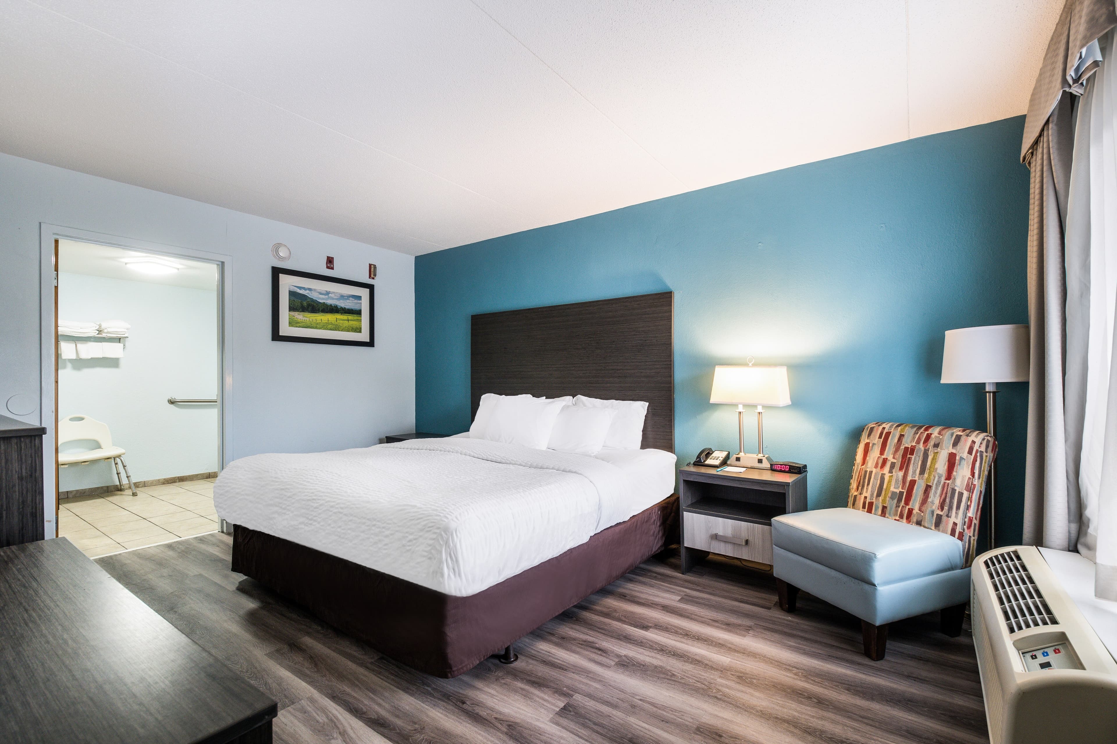 Clarion Inn Cleveland near University - Image 2