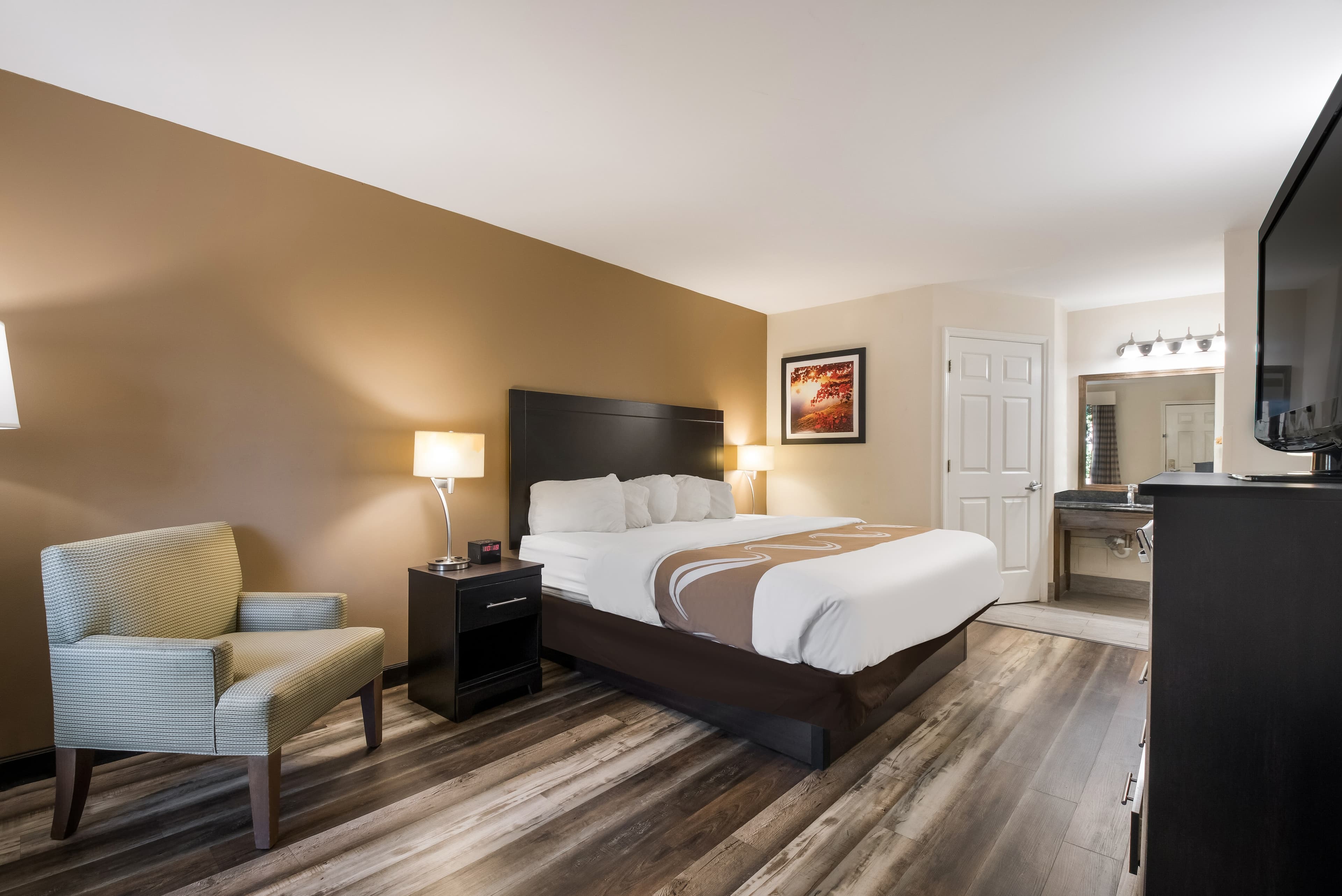 Quality Inn Decherd - Winchester — 22