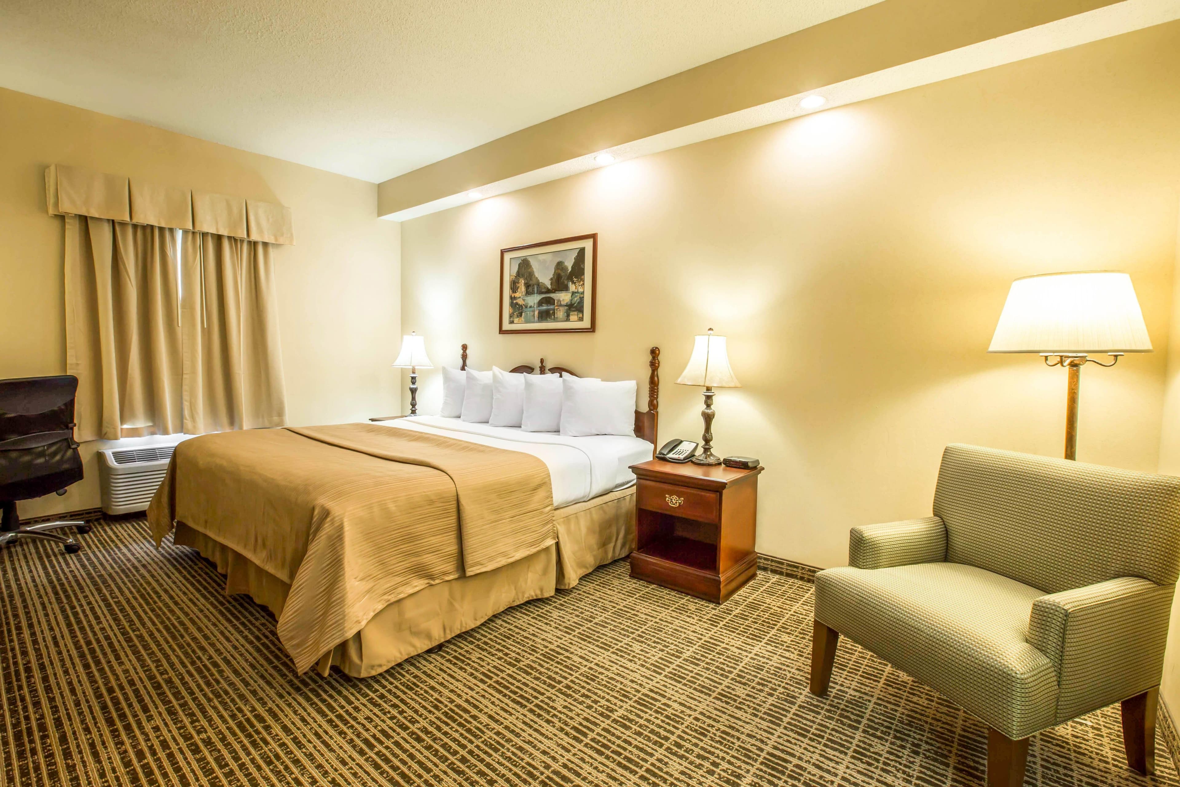 Quality Inn Greeneville - Tusculum - Image 2