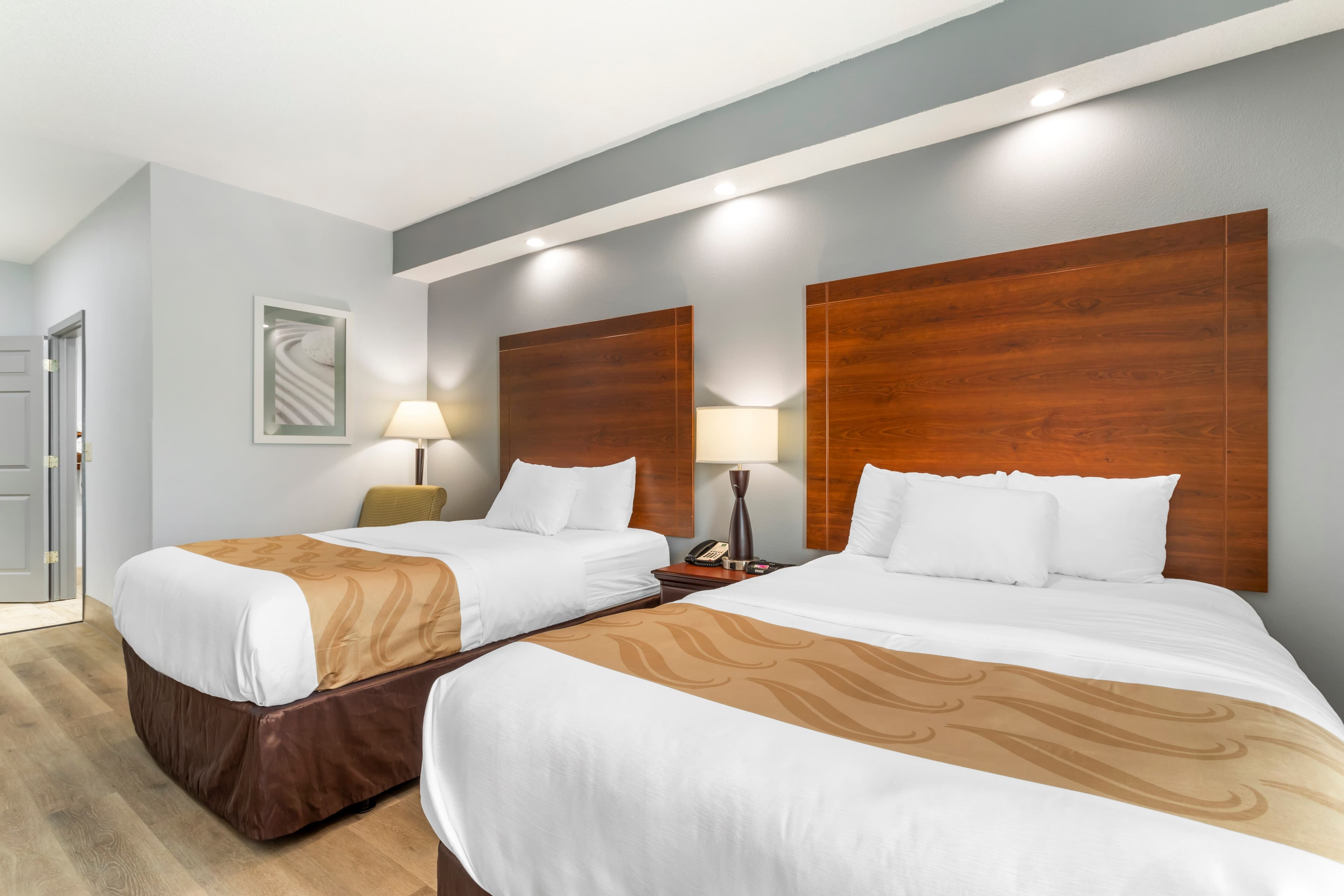 Quality Inn Oak Ridge - Knoxville West - Image 3