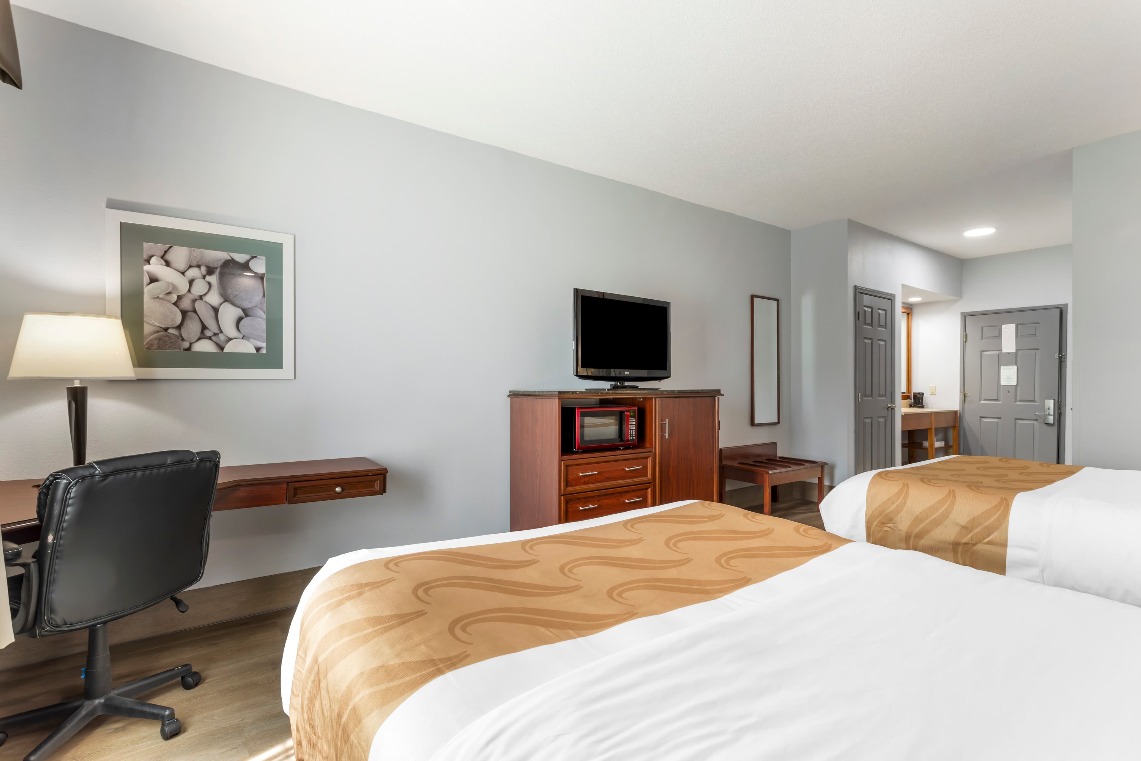 Quality Inn Oak Ridge - Knoxville West - Image 4